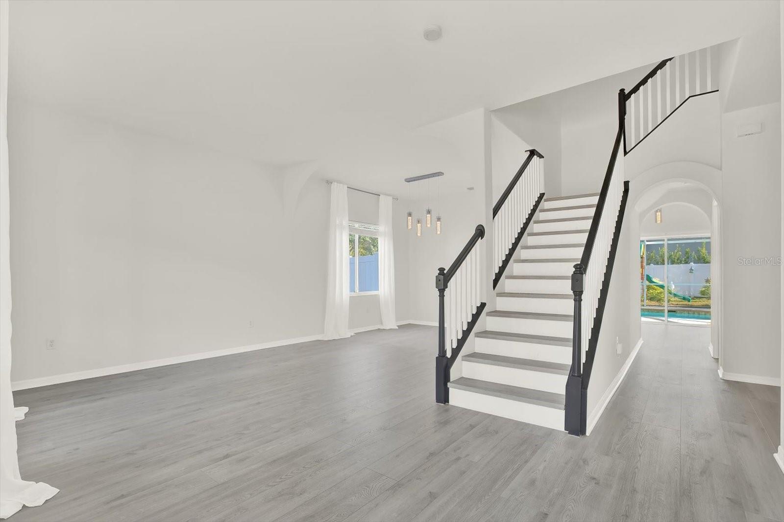 GRAND OAKS PHASE 2 UNITS 1 & 2 - Residential Lease