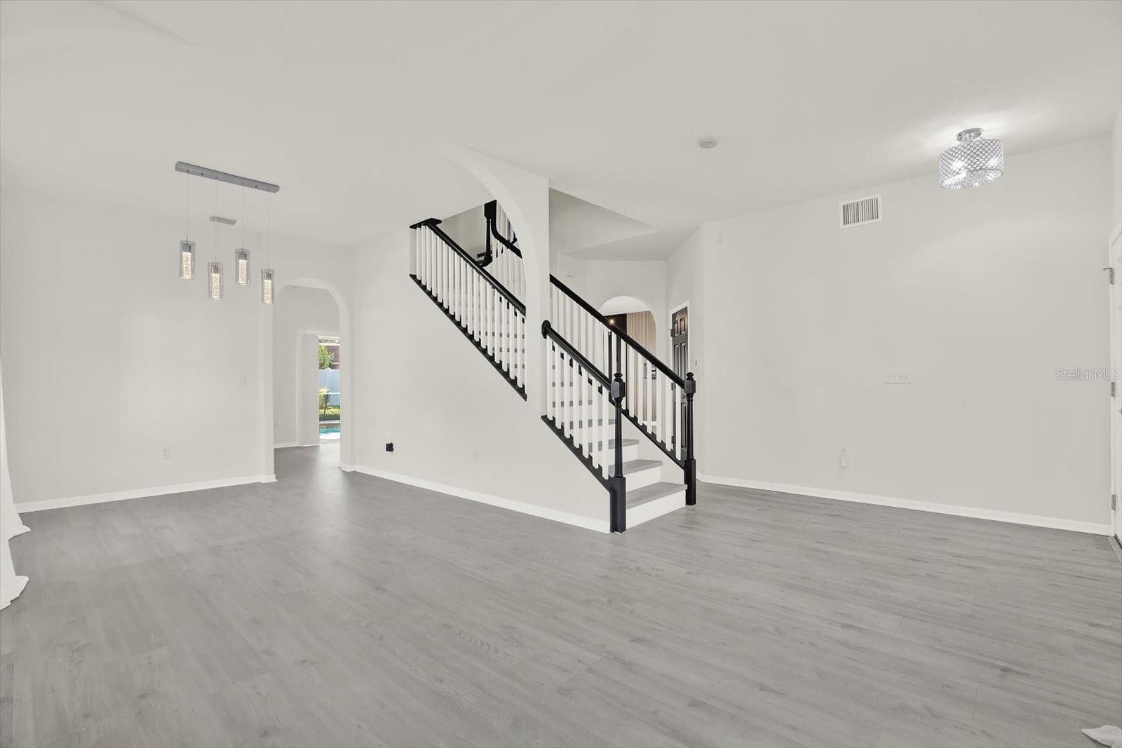 GRAND OAKS PHASE 2 UNITS 1 & 2 - Residential Lease