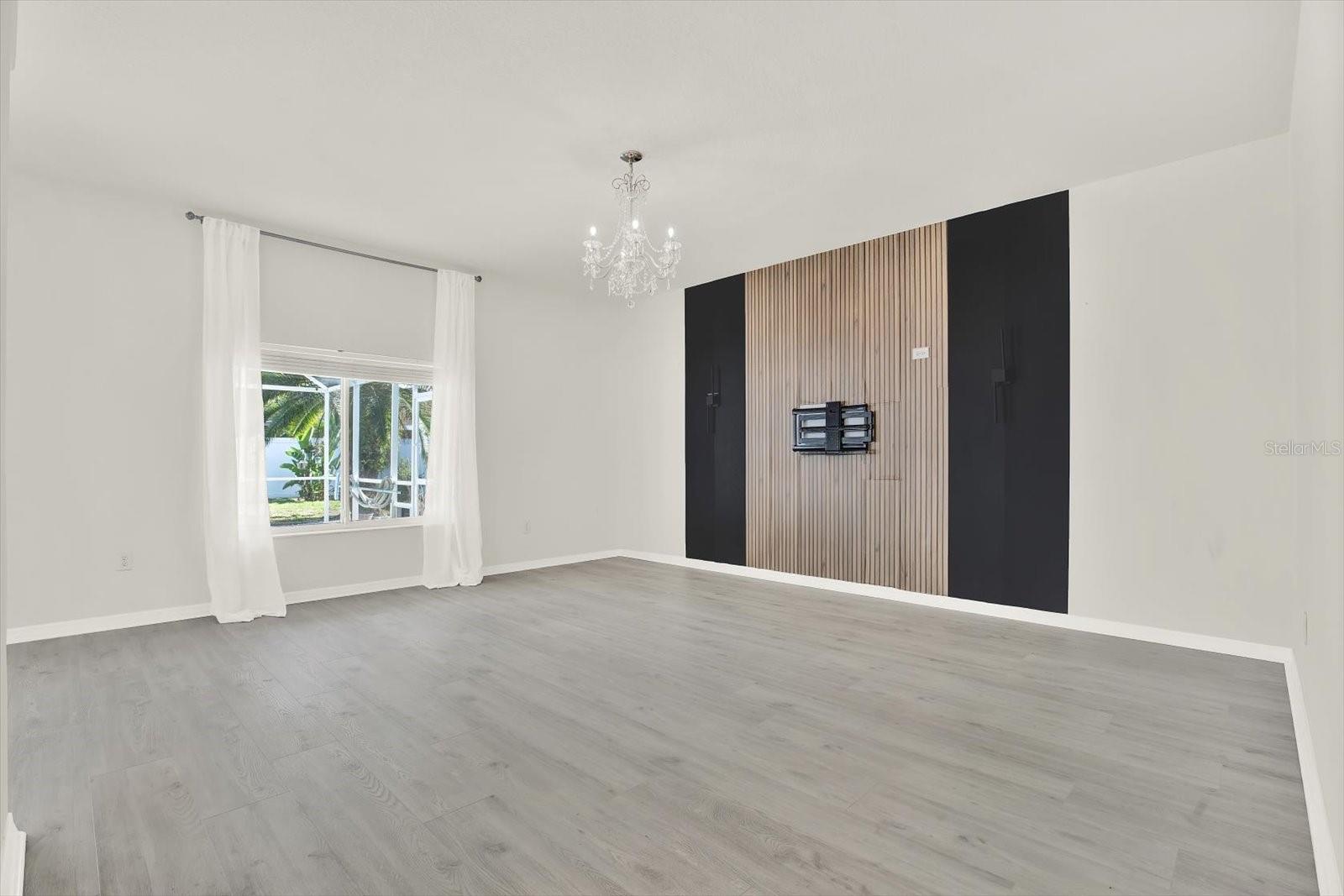 GRAND OAKS PHASE 2 UNITS 1 & 2 - Residential Lease