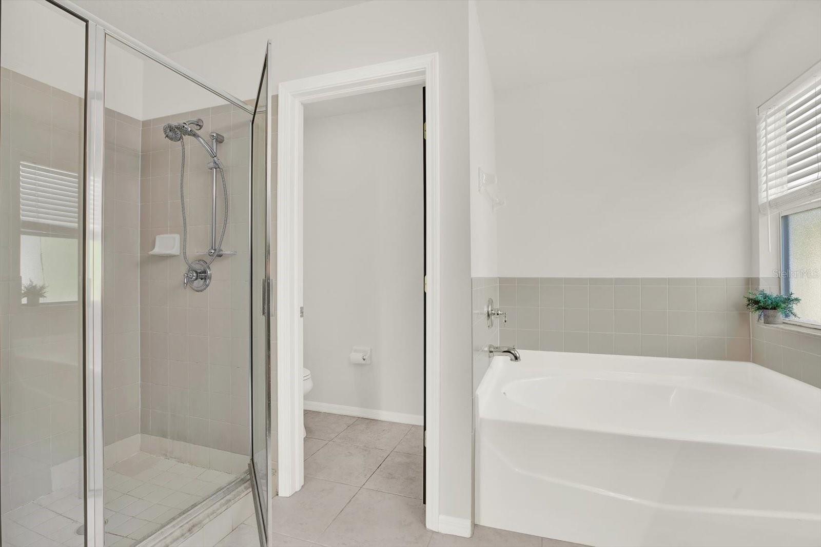 GRAND OAKS PHASE 2 UNITS 1 & 2 - Residential Lease