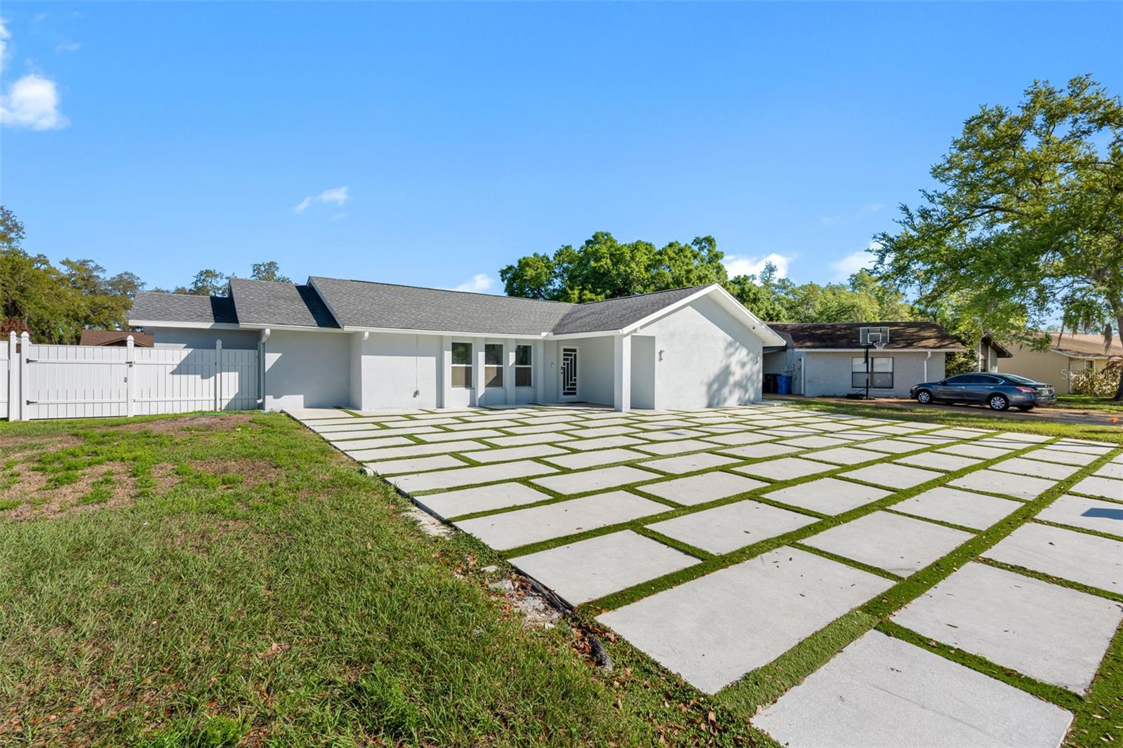 BRANDON LAKEWOOD ESTATES ADD - Residential