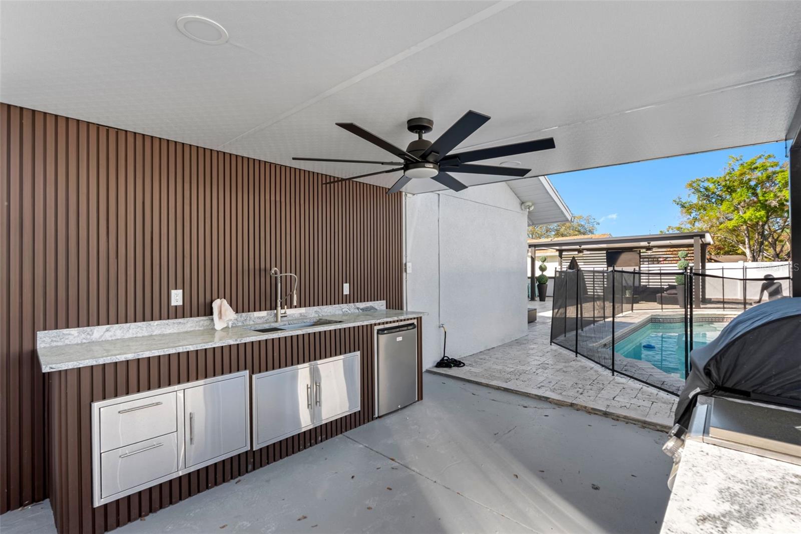 BRANDON LAKEWOOD ESTATES ADD - Residential