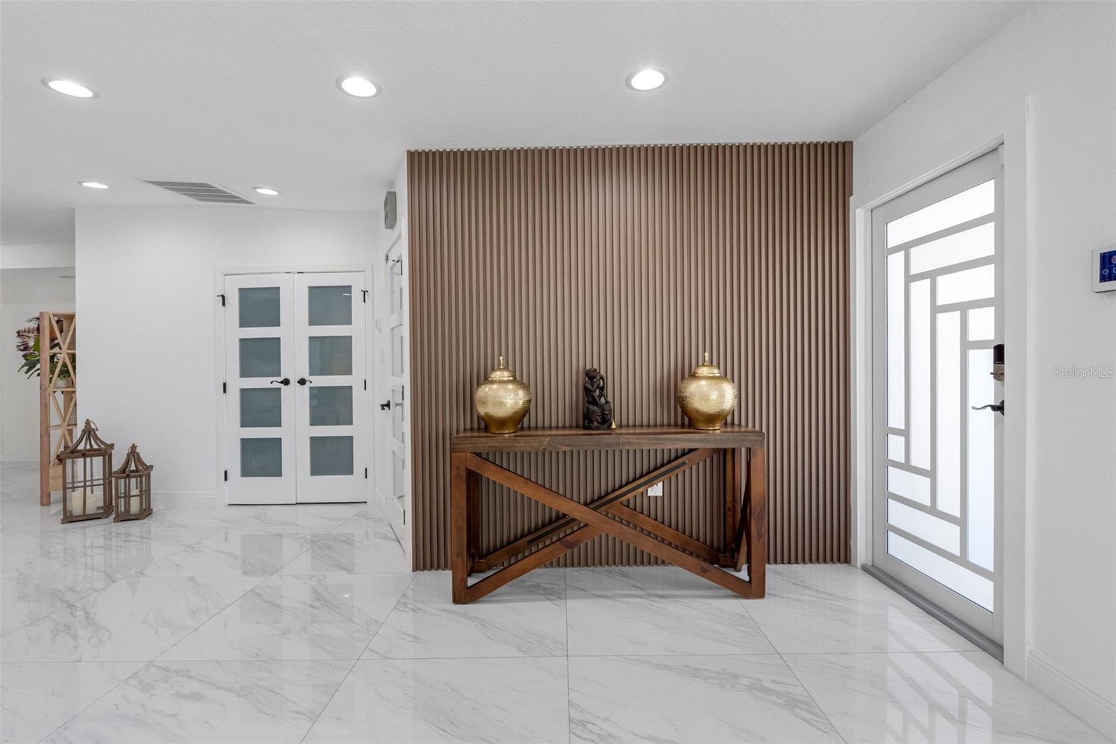 BRANDON LAKEWOOD ESTATES ADD - Residential