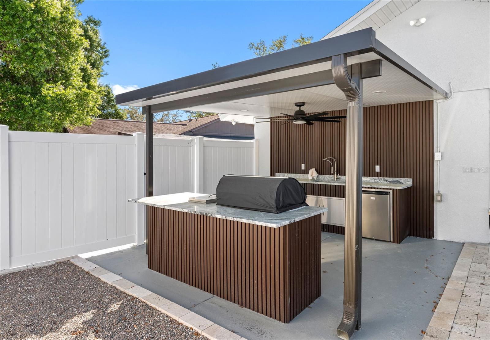 BRANDON LAKEWOOD ESTATES ADD - Residential