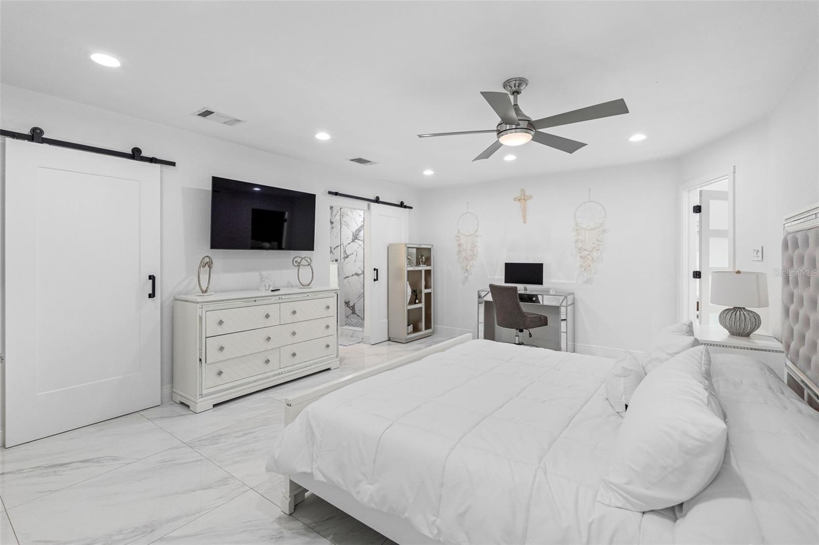 BRANDON LAKEWOOD ESTATES ADD - Residential