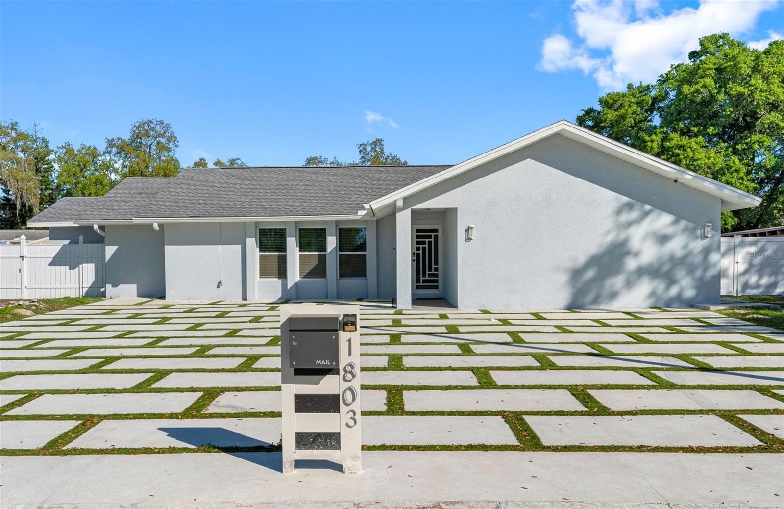 BRANDON LAKEWOOD ESTATES ADD - Residential