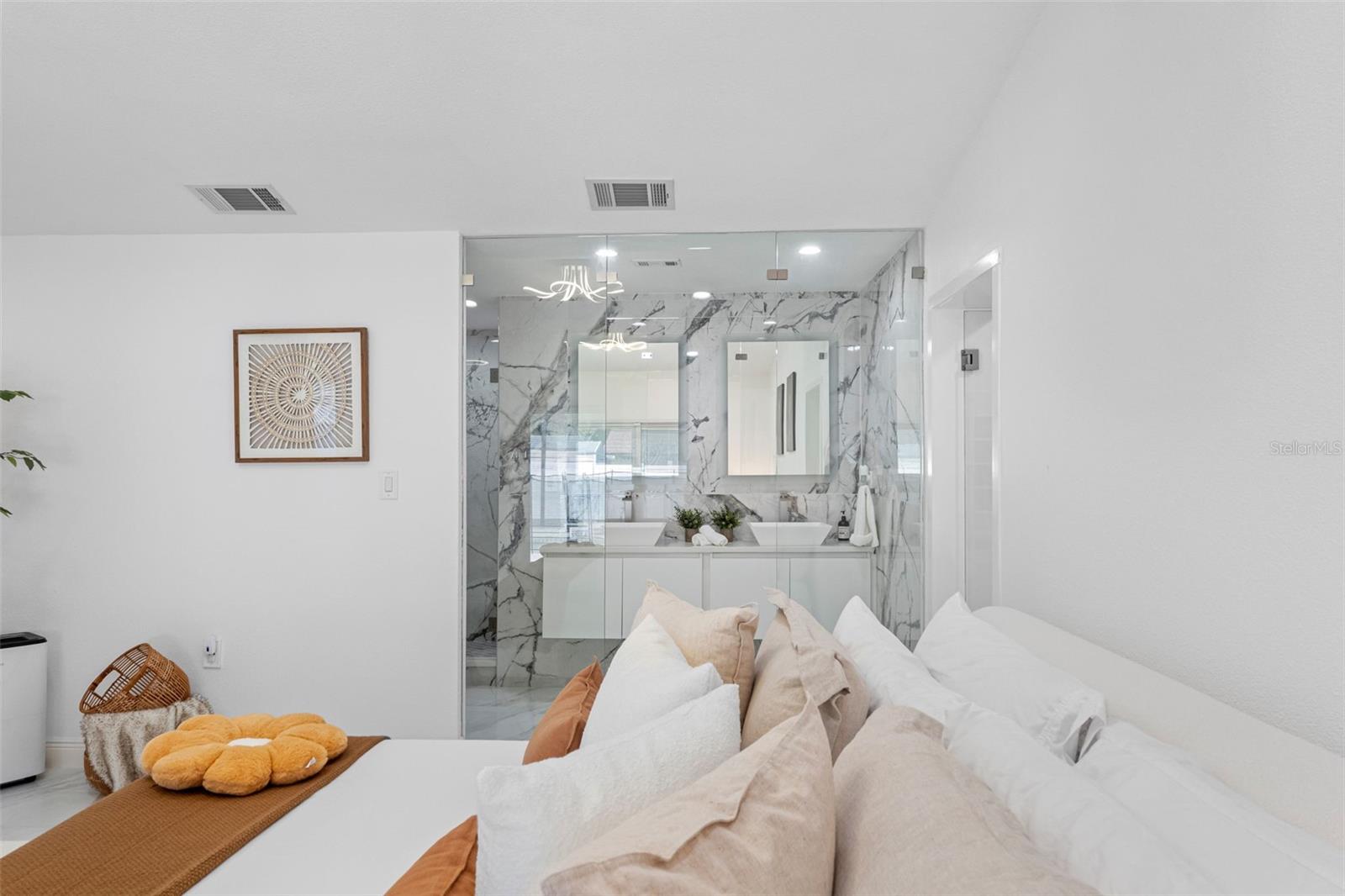 BRANDON LAKEWOOD ESTATES ADD - Residential