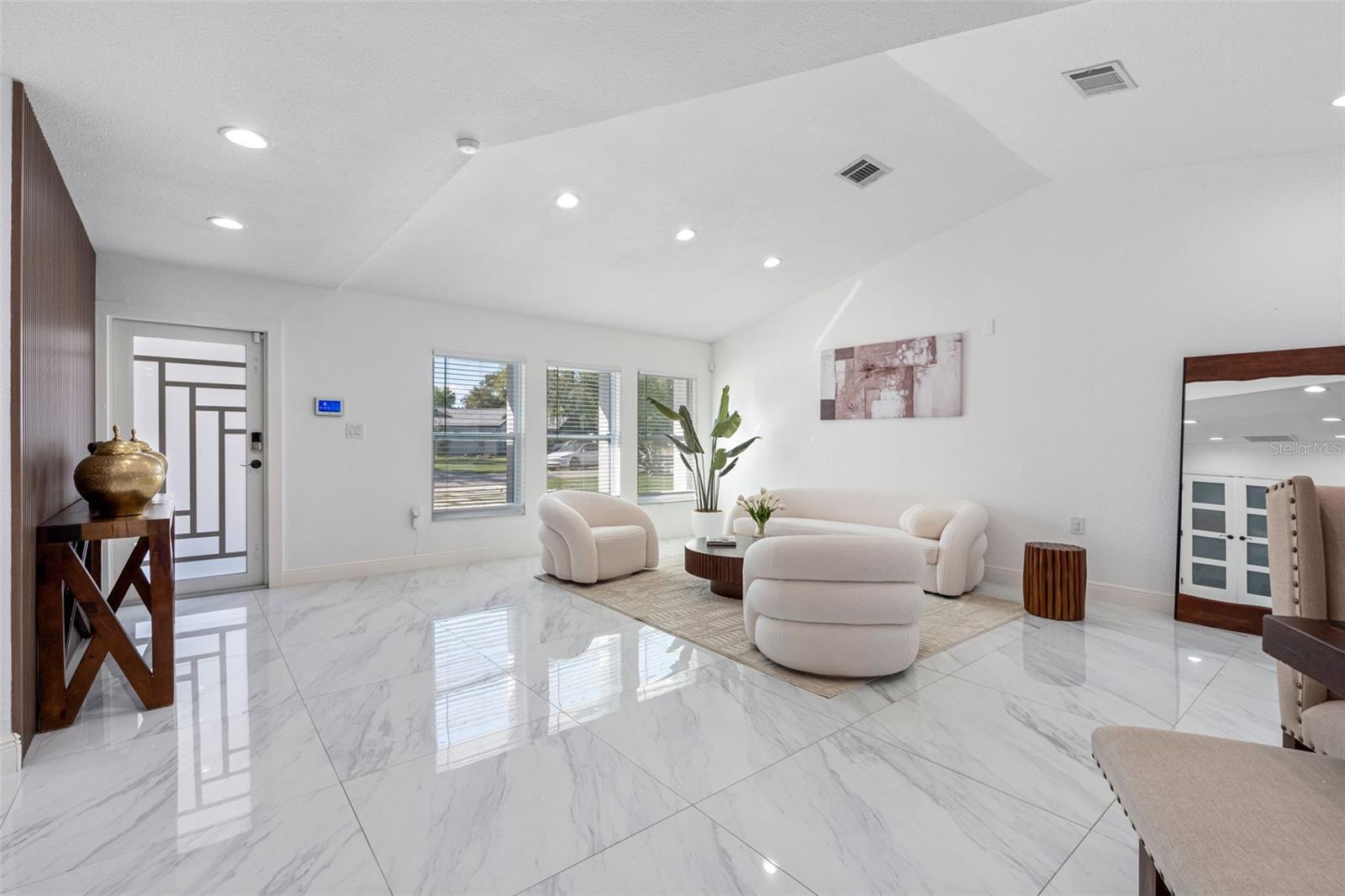 BRANDON LAKEWOOD ESTATES ADD - Residential