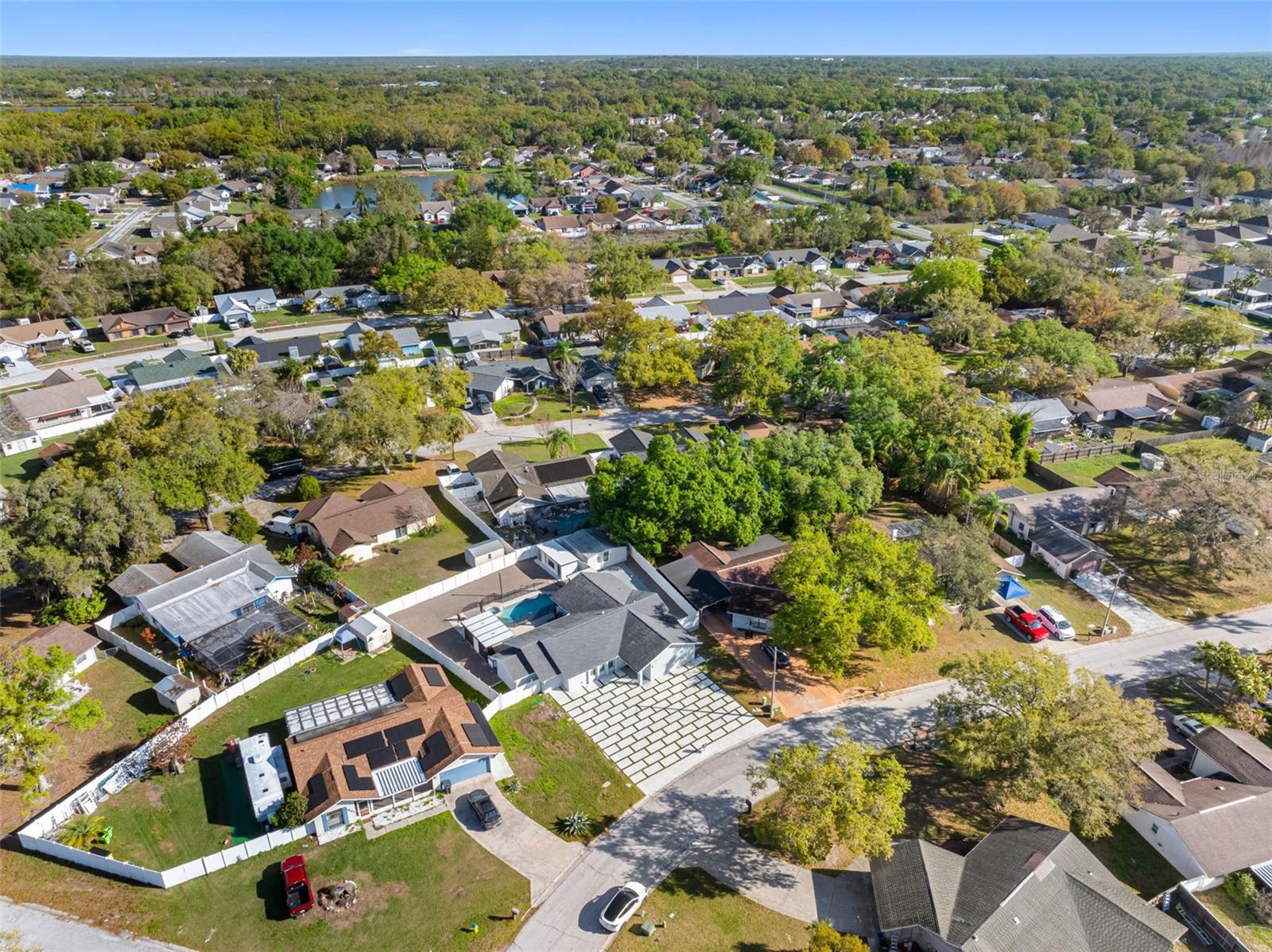 1803 LAKE CREST AVENUE