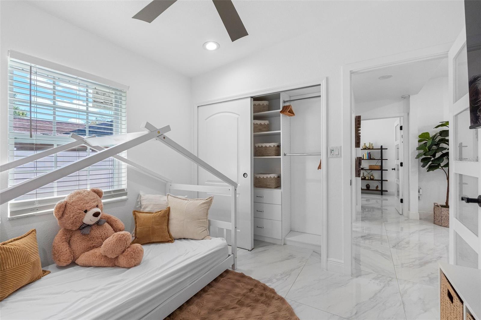 BRANDON LAKEWOOD ESTATES ADD - Residential