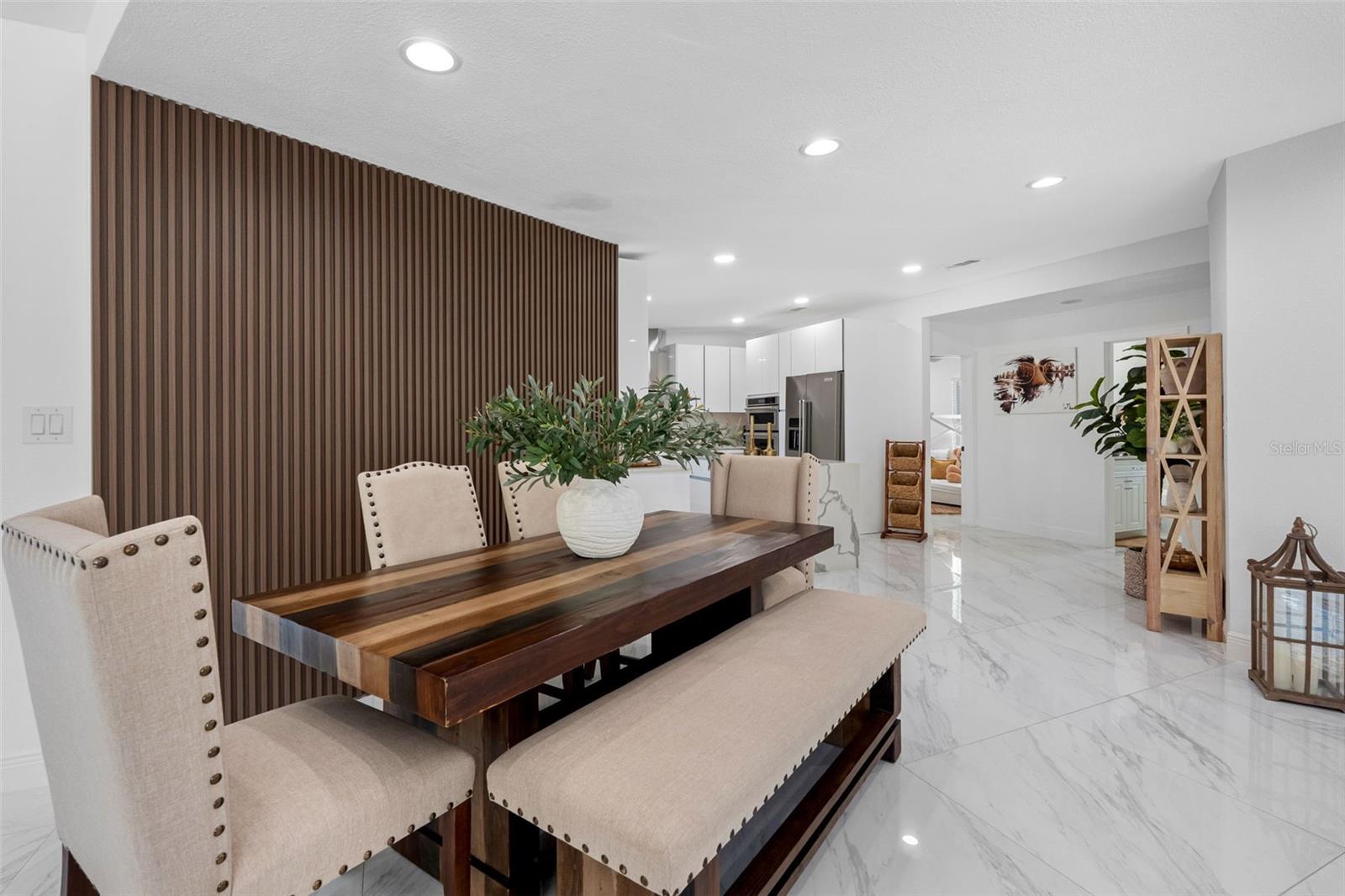 BRANDON LAKEWOOD ESTATES ADD - Residential