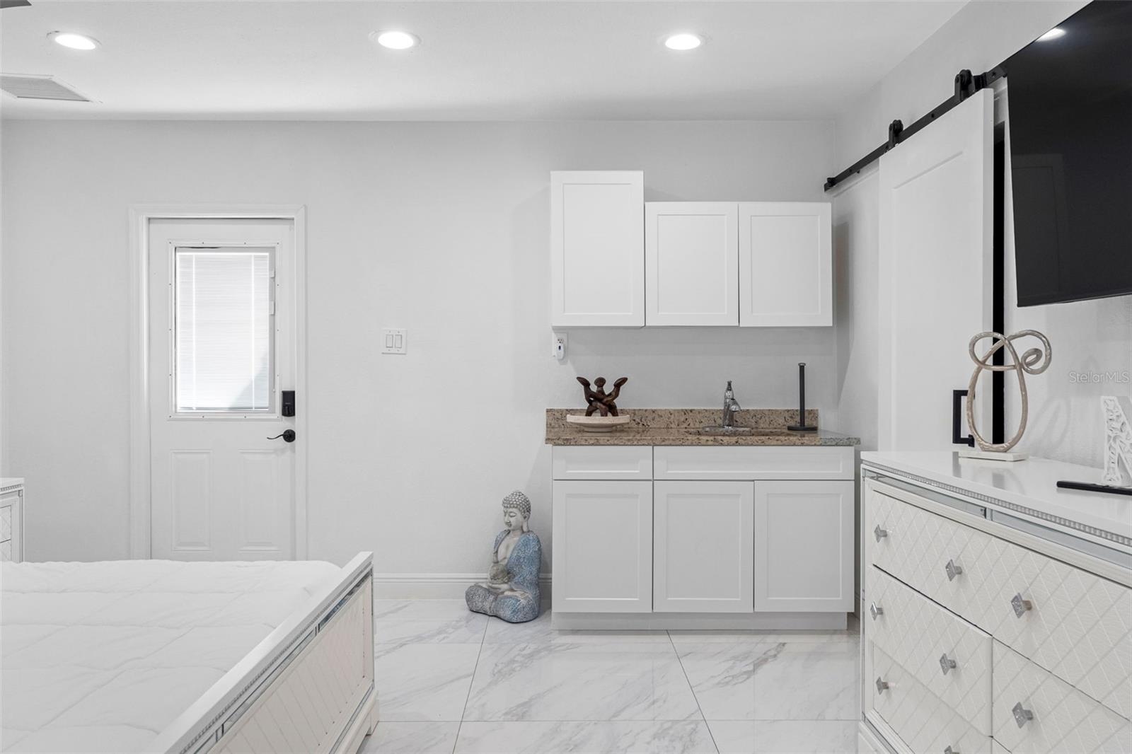 BRANDON LAKEWOOD ESTATES ADD - Residential