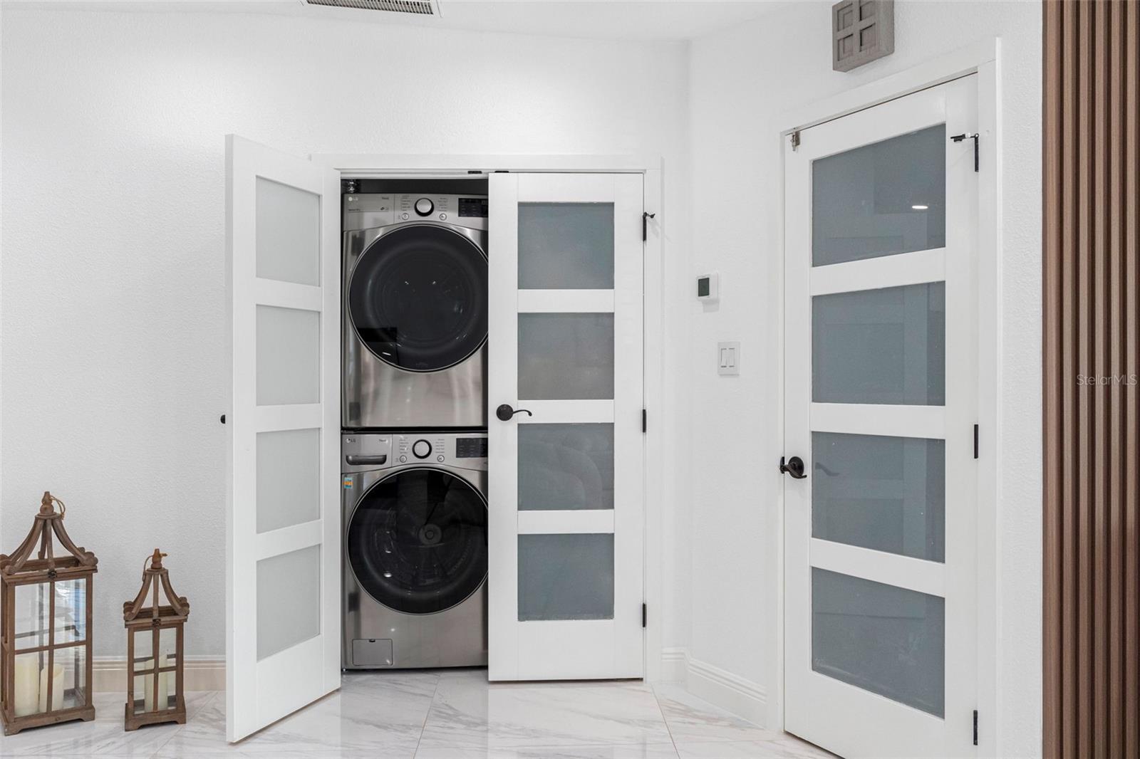 BRANDON LAKEWOOD ESTATES ADD - Residential