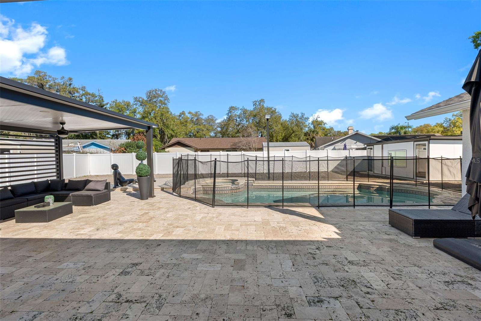 BRANDON LAKEWOOD ESTATES ADD - Residential