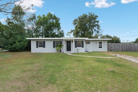 471 E 3RD STREET CHULUOTA FL 32766