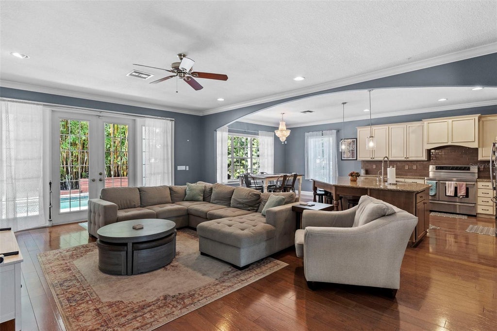 Photo of 3317 W Leona Street, Tampa, FL 33629 (MLS # TB8529644)