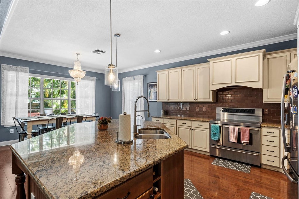 Photo of 3317 W Leona Street, Tampa, FL 33629 (MLS # TB8529644)