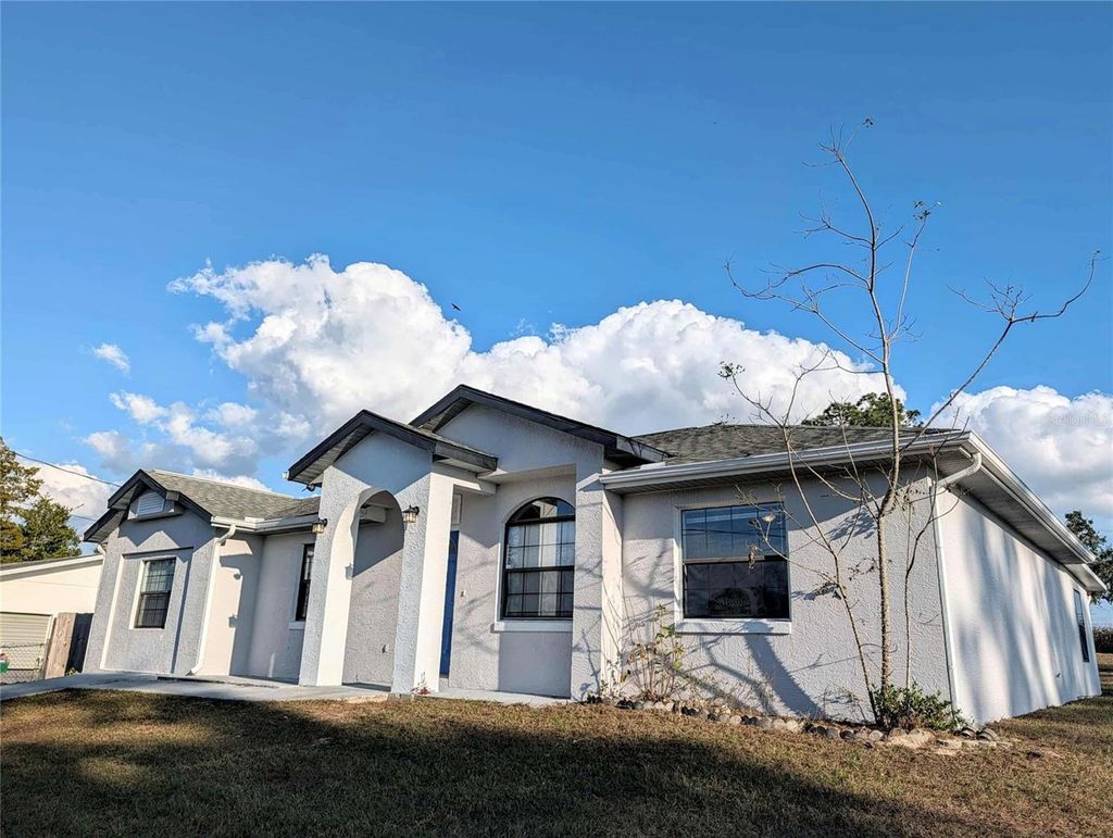 Photo of 1511 SW Shorewood Drive, Dunnellon, FL 34431 (MLS # TB8454511)