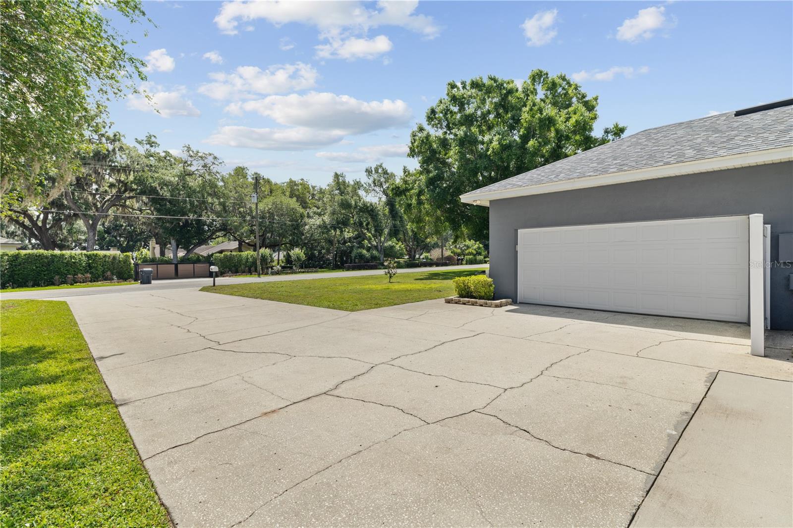 HAMILTON RIDGE - Residential
