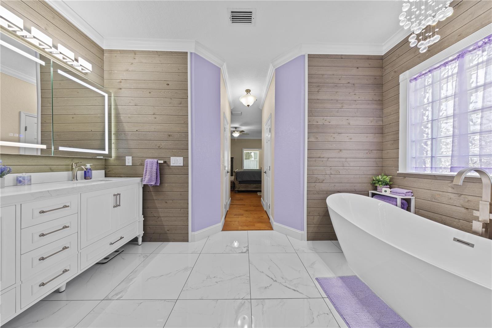 HAMILTON RIDGE - Residential
