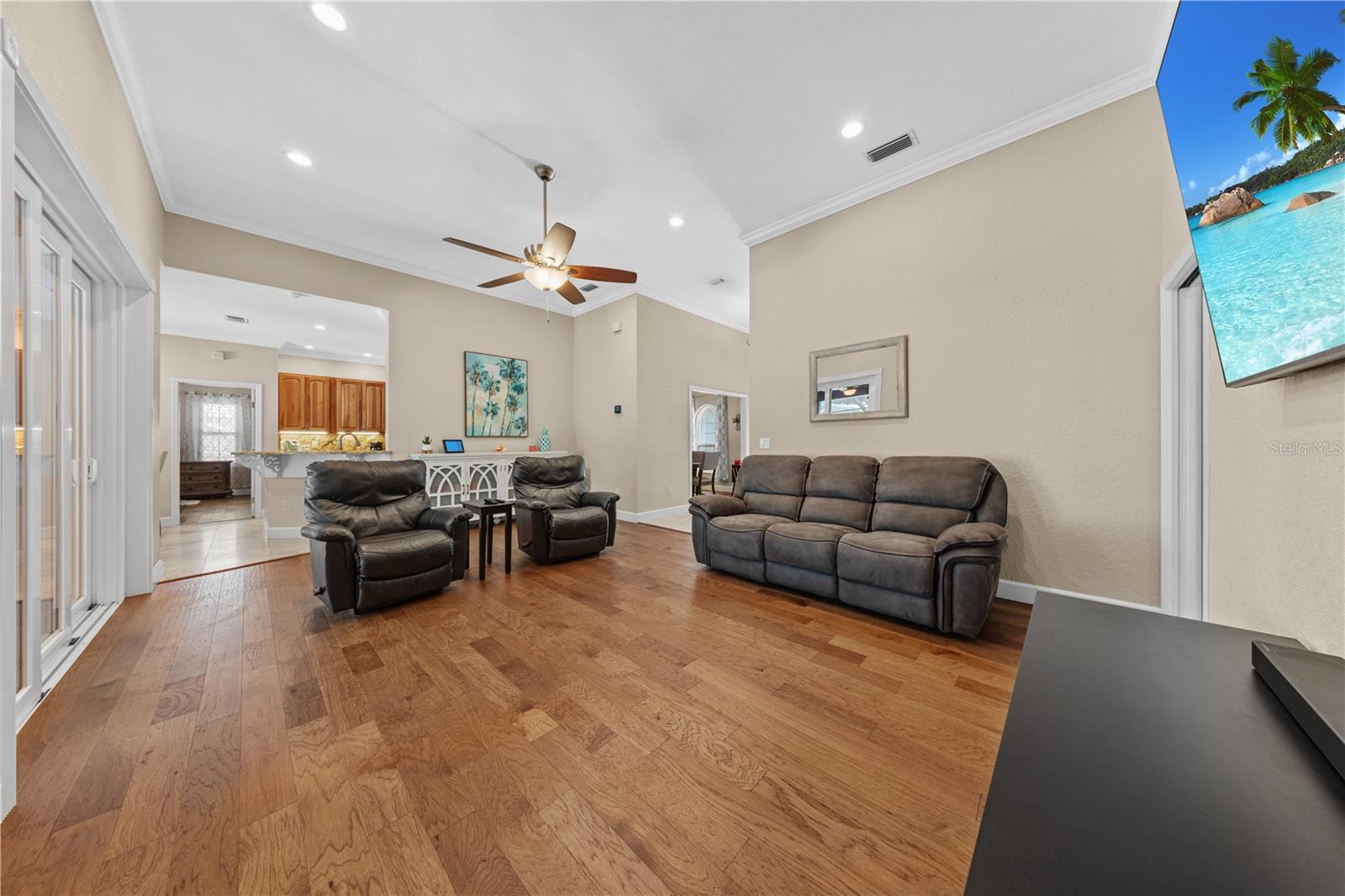 HAMILTON RIDGE - Residential