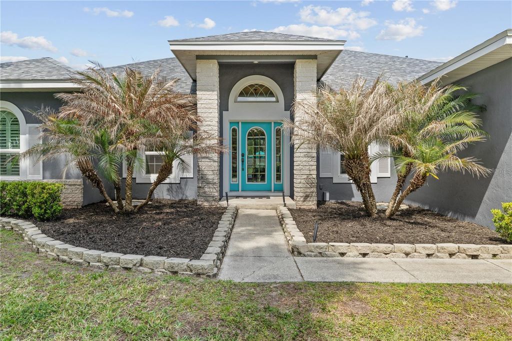 Photo of 1095 W Lake Hamilton Drive, Winter Haven, FL 33881 (MLS # L4961524)