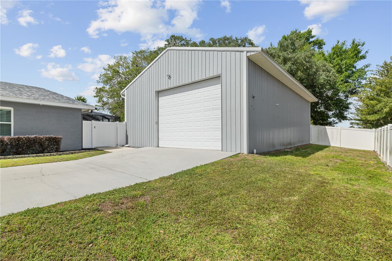 HAMILTON RIDGE - Residential