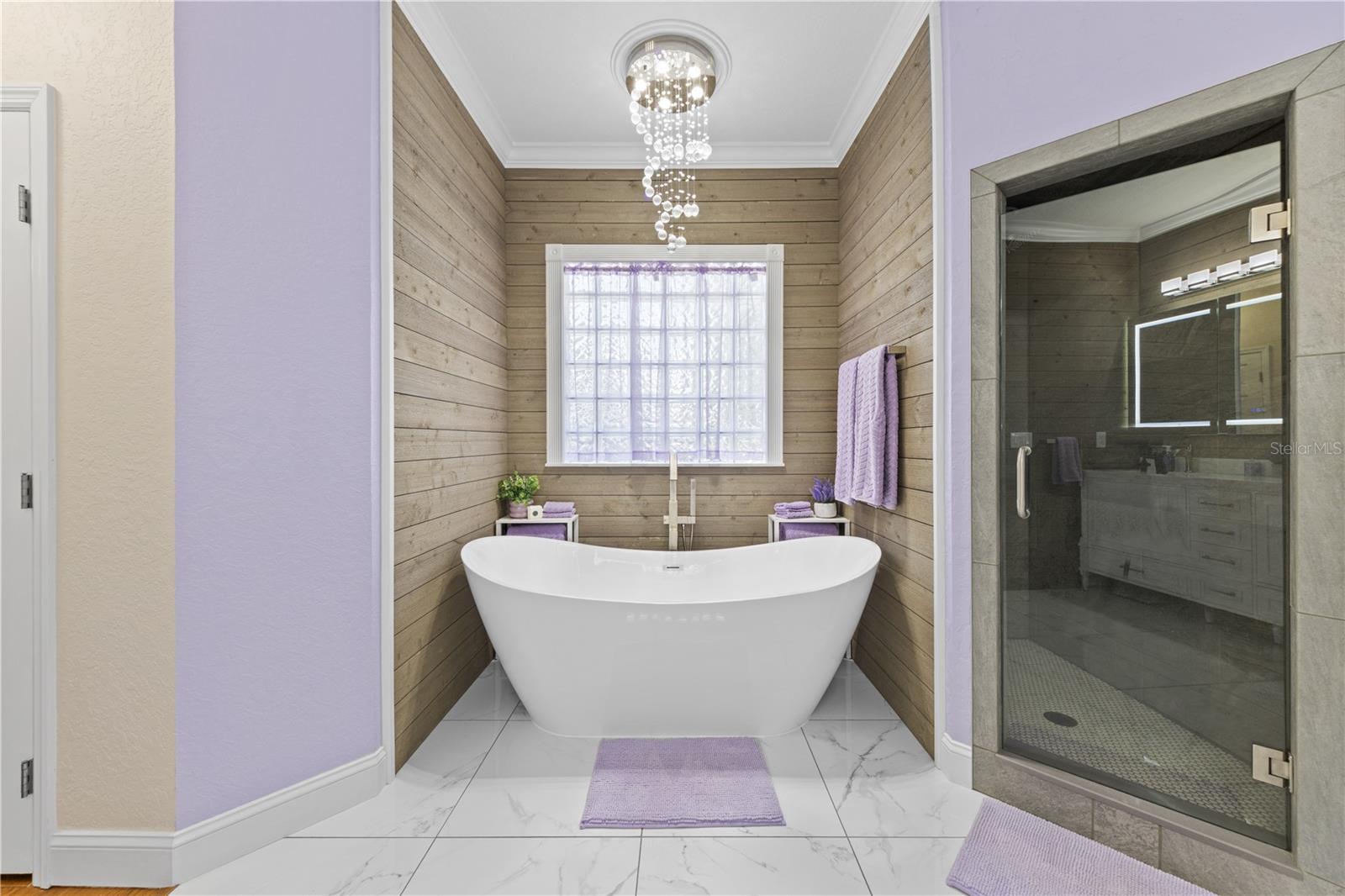 HAMILTON RIDGE - Residential