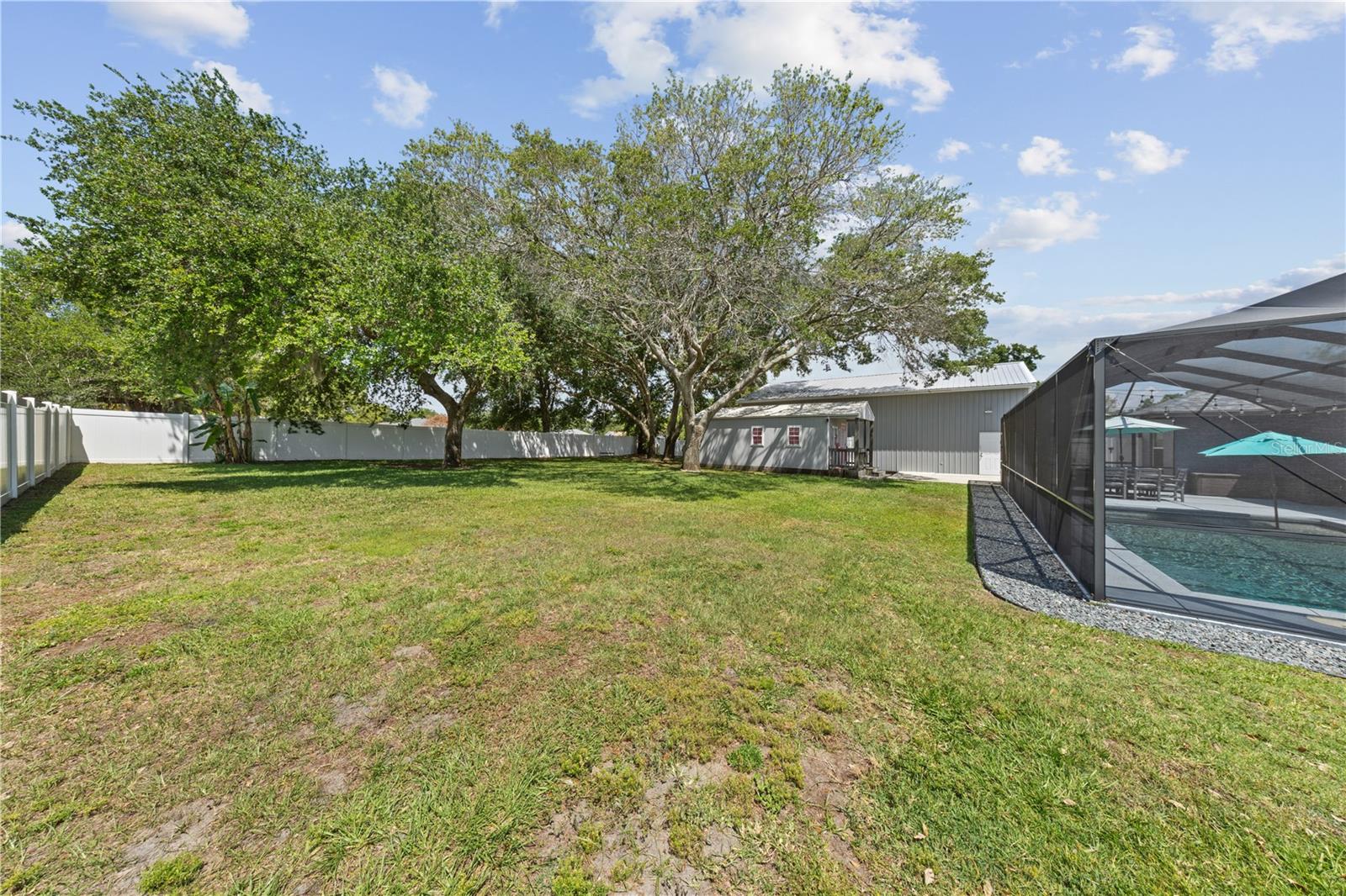 HAMILTON RIDGE - Residential