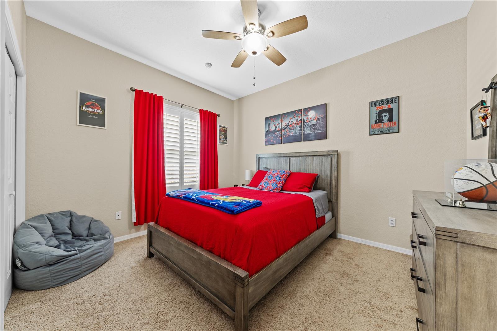 HAMILTON RIDGE - Residential