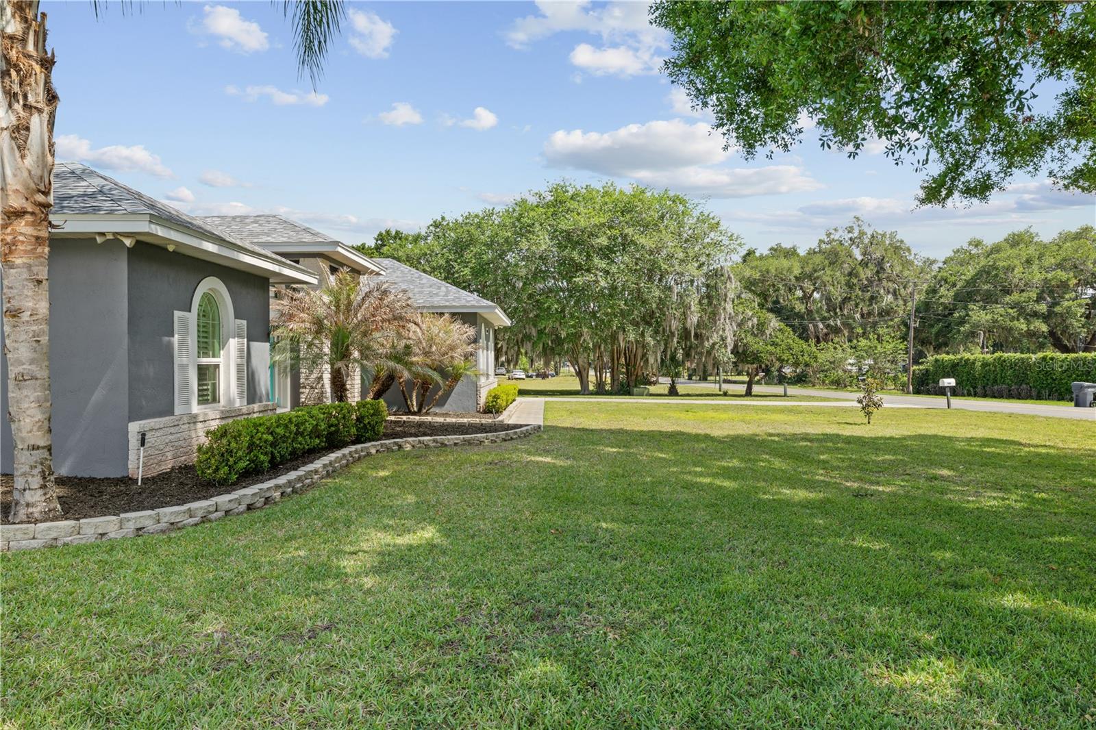 HAMILTON RIDGE - Residential