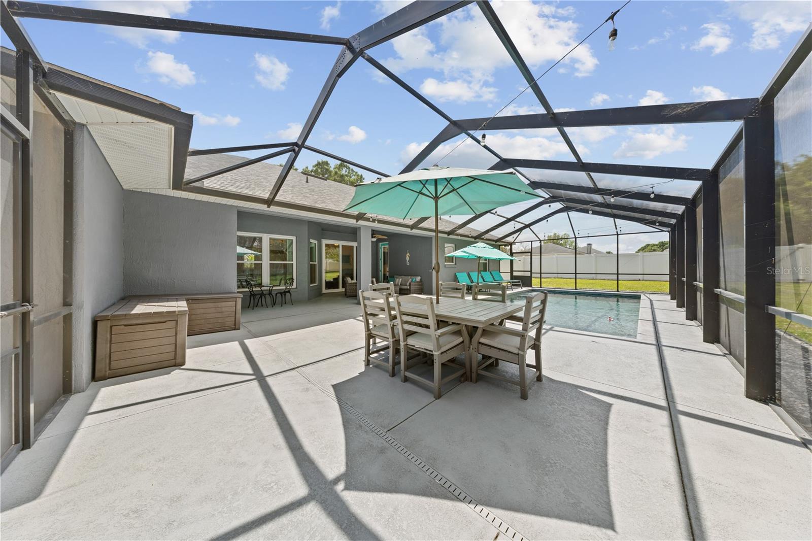 HAMILTON RIDGE - Residential