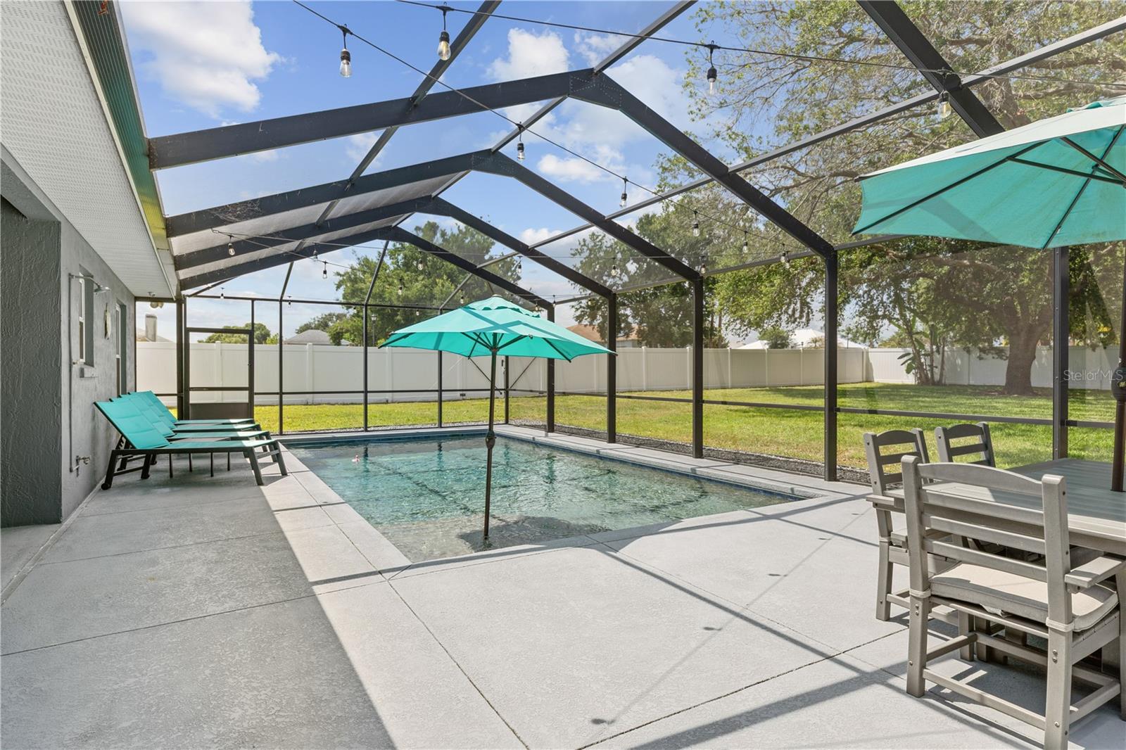 HAMILTON RIDGE - Residential