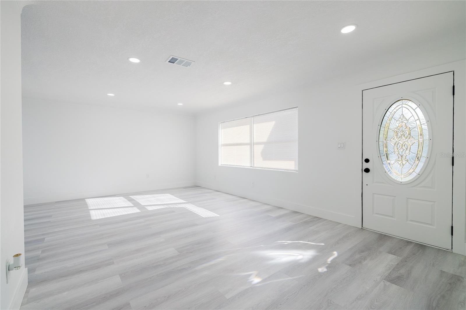 WOODMONT PARK - Residential