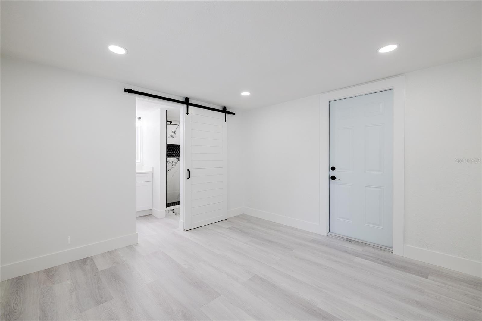 WOODMONT PARK - Residential