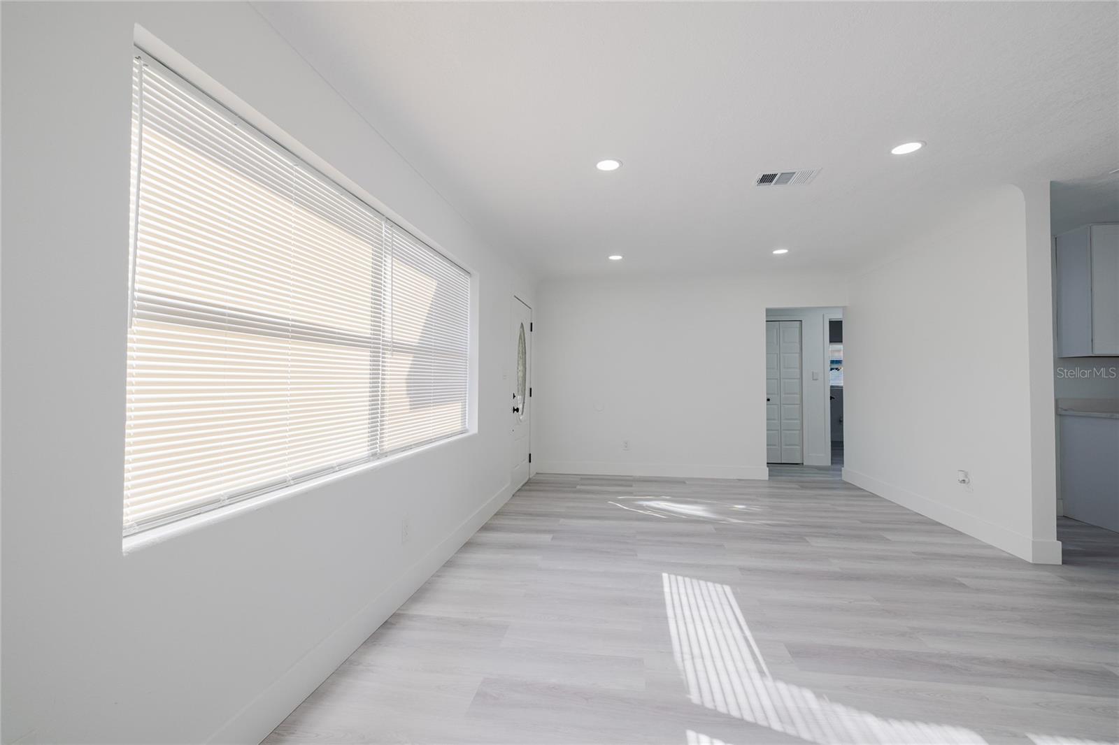 WOODMONT PARK - Residential