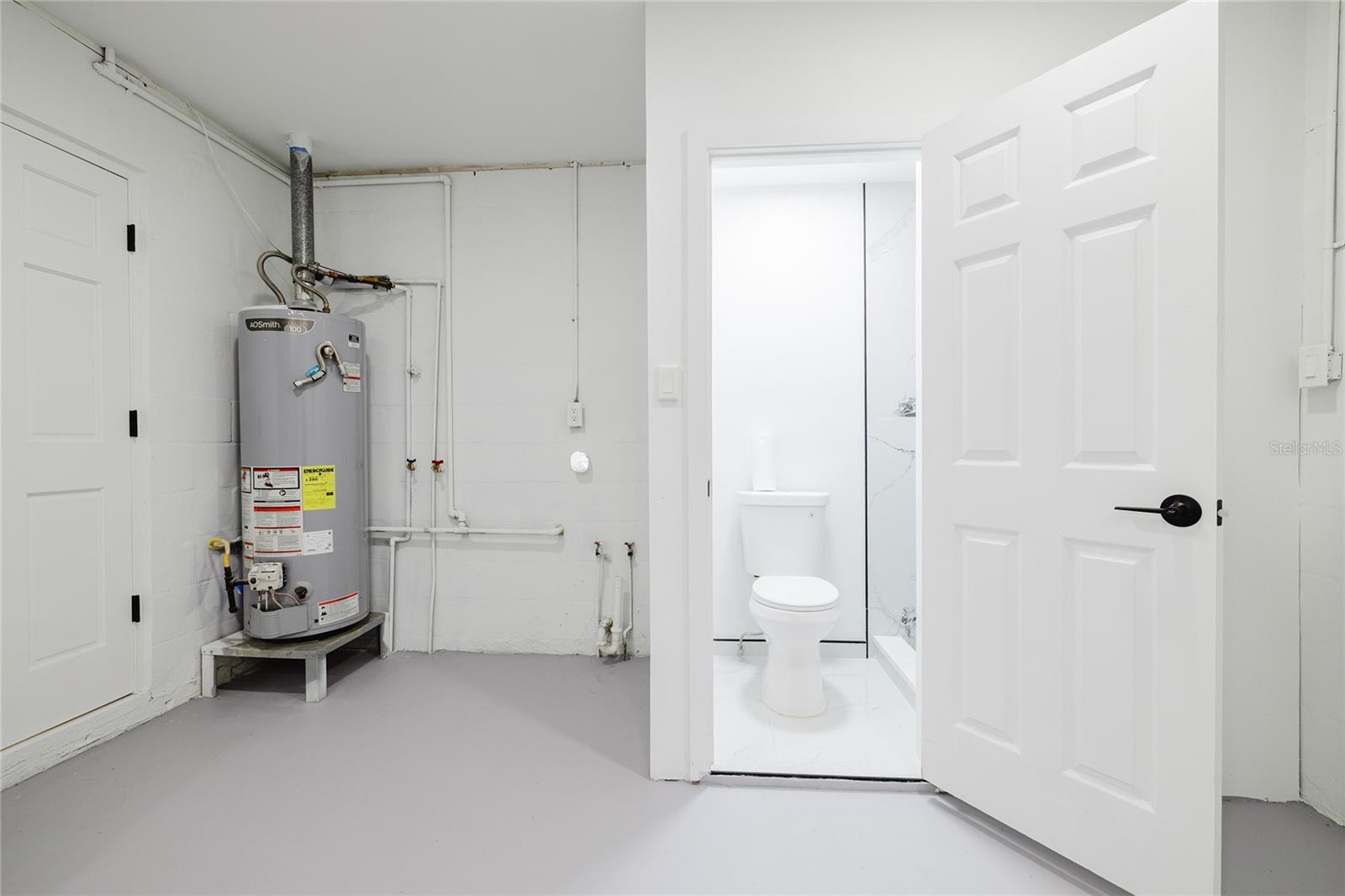 WOODMONT PARK - Residential