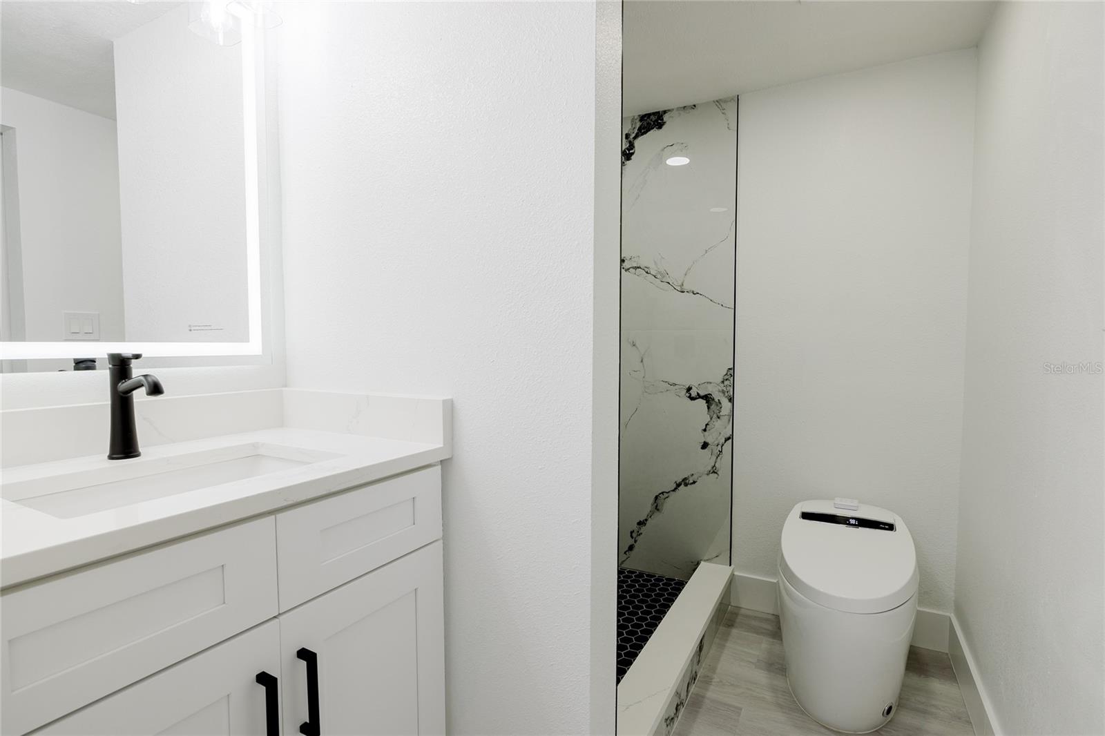 WOODMONT PARK - Residential