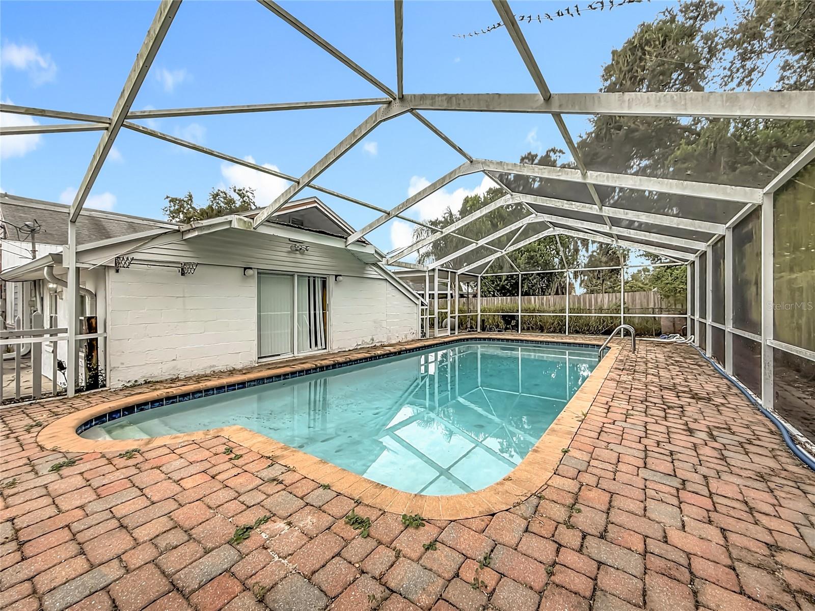 COLONIAL HEIGHTS - Residential