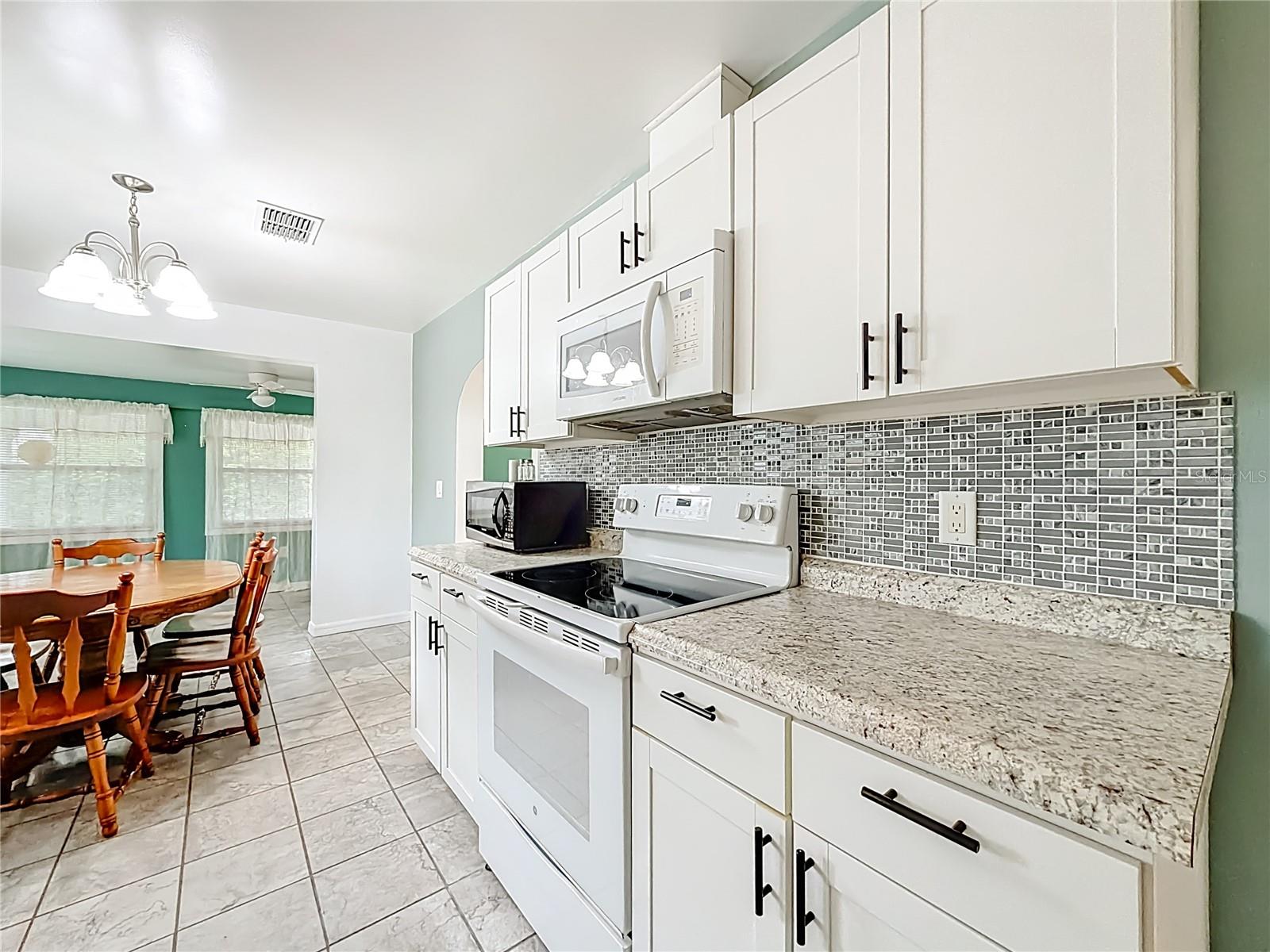 COLONIAL HEIGHTS - Residential