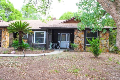 Photo of 16536 Caldwell Lane, Spring Hill, FL 34610 (MLS # TB8381395) Photo of 16536 Caldwell Lane, Spring Hill, FL 34610 (MLS # TB8381395)