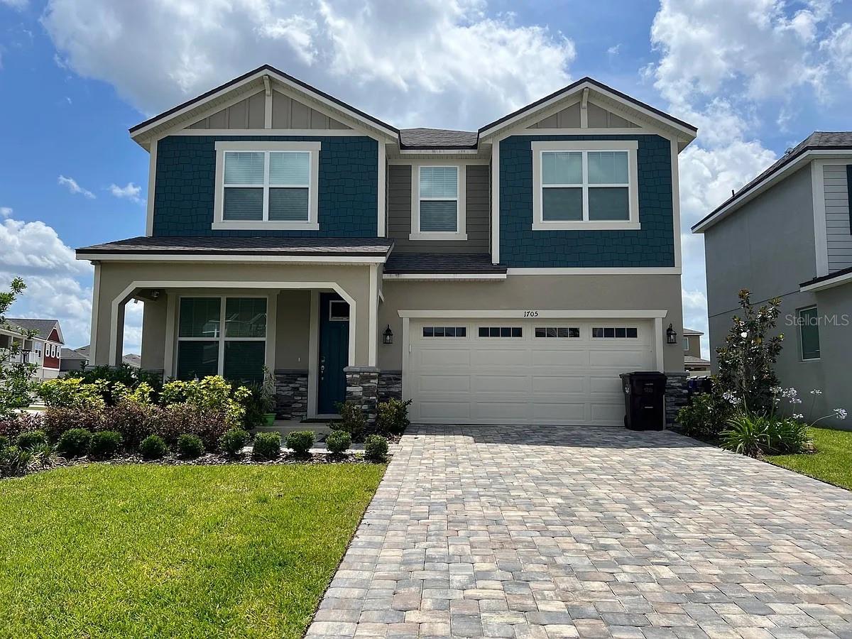 Welcome to this stunning and expansive 4-bedroom, 4-bathroom home located in the highly desirable Tohoqua community in Kissimmee. Perfectly situated near the Florida Turnpike, this rental offers comfort, convenience, and plenty of space for families or professionals.
All bedrooms are thoughtfully positioned upstairs for privacy. The primary suite features a large walk-in closet, dual vanities, and a walk-in shower, providing a luxurious retreat. Bedrooms 1 and 2 share a well-appointed Jack-and-Jill bathroom, while Bedroom 3 comes with its own private en-suite, ideal for guests or multi-generational living.
The open-concept kitchen is a culinary delight with a massive island that seats up to six, a walk-in pantry for extra storage, and a cozy breakfast nook for casual dining. Additional living spaces include a formal dining room near the entrance, a versatile flex room perfect for an office or play area, and a generously sized living room.
Upstairs, a huge loft area enhances the home’s appeal, offering an ideal space for a family room, media center, or creative workspace. Step outside to enjoy Florida’s year-round sunshine on the covered lanai and in the spacious backyard—perfect for BBQs and outdoor gatherings.
Additional features include a three-car garage and an extended driveway, providing ample parking and storage.
Schedule your tour today and experience all this exceptional rental has!
