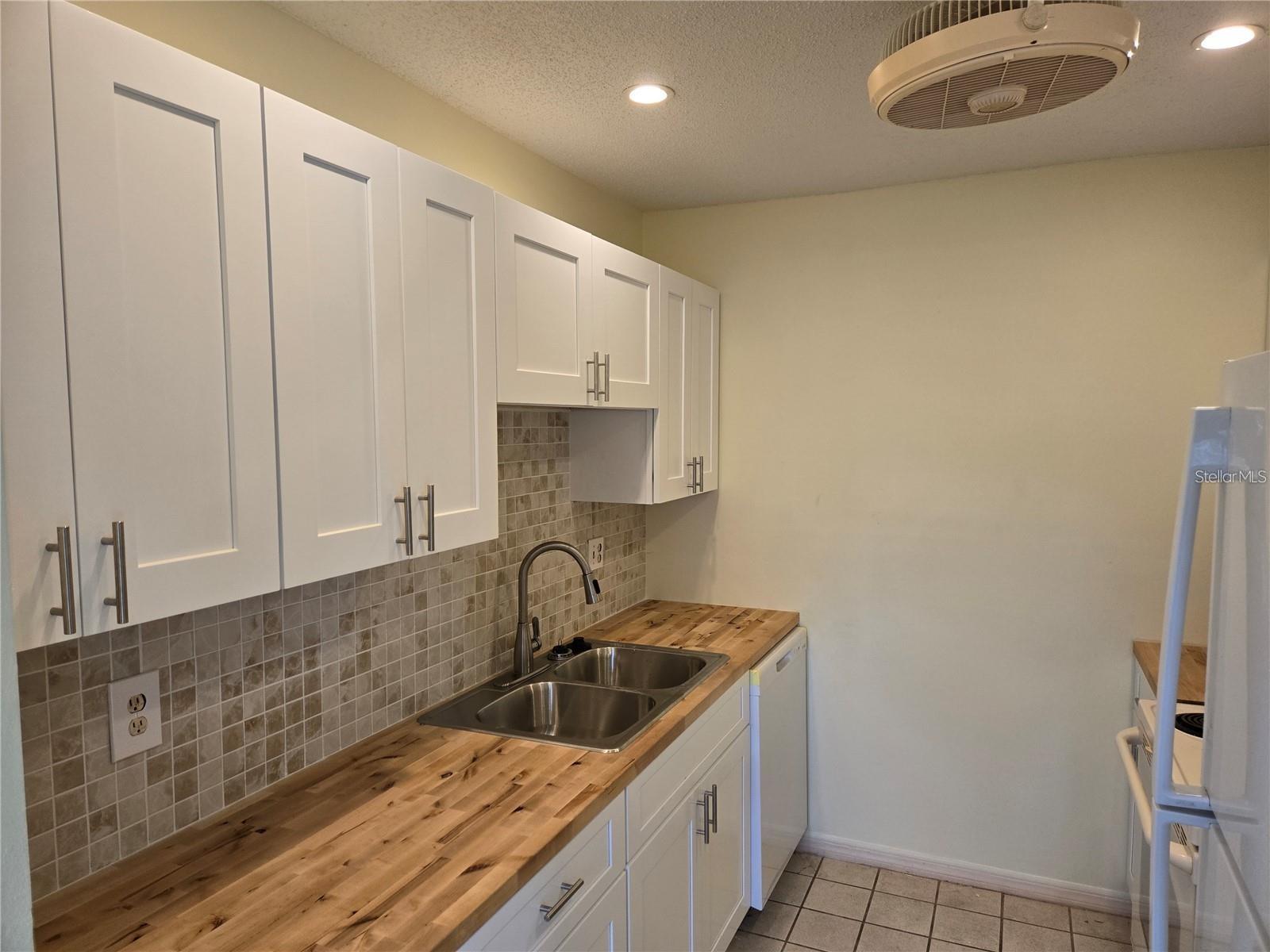 HIGHGATE D CONDO - Residential