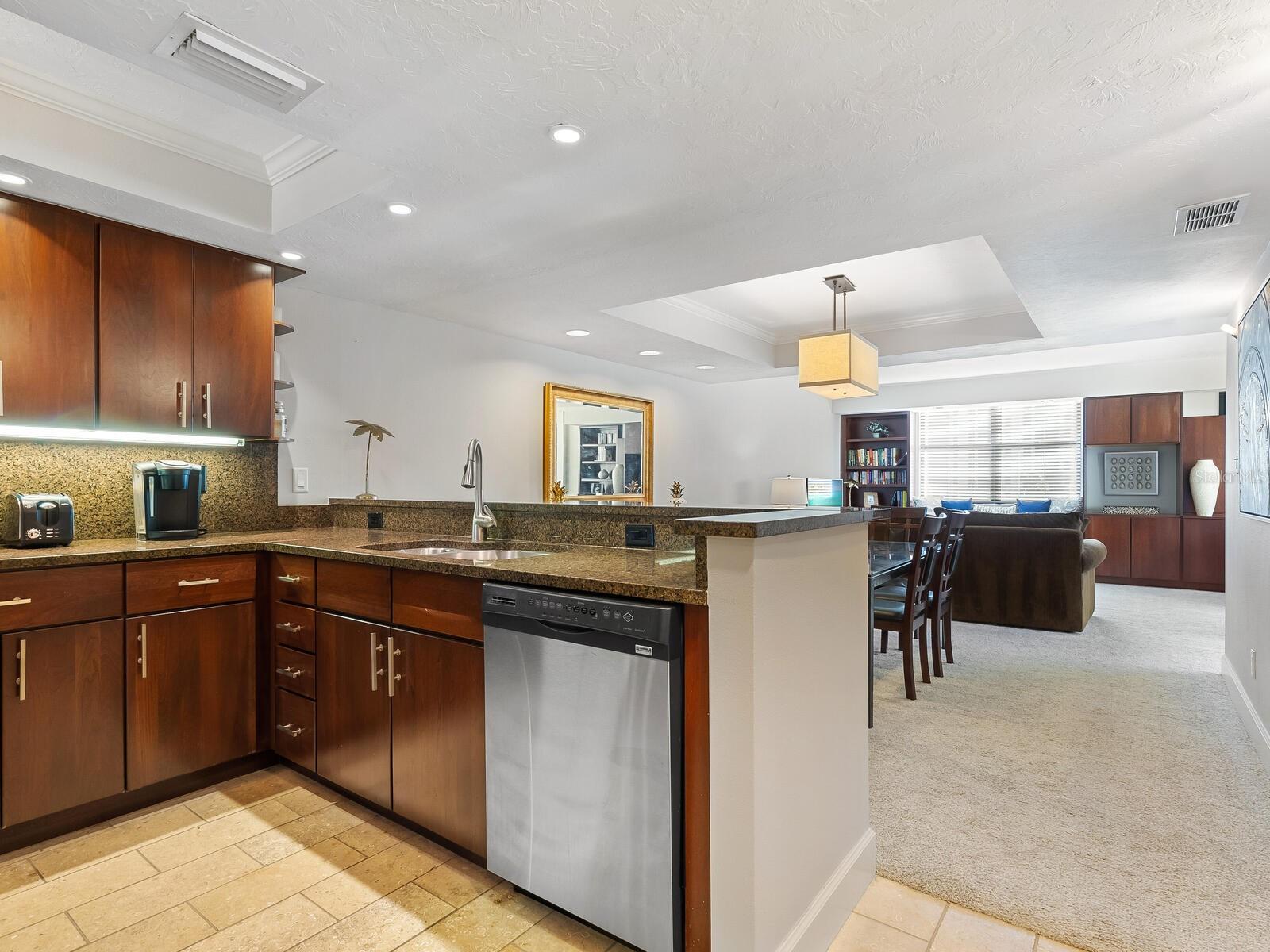 GULF & BAY CLUB - Residential Lease
