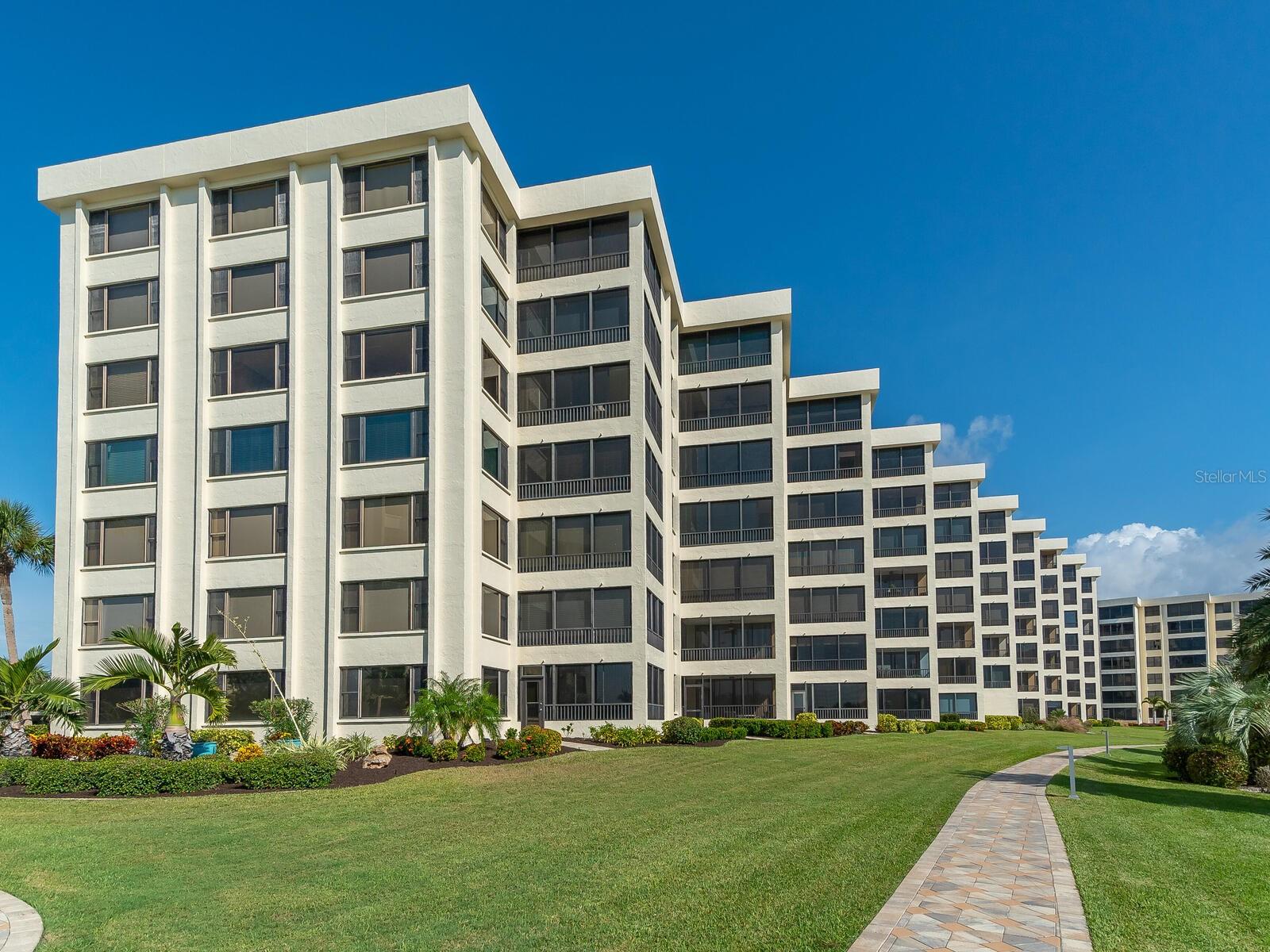 GULF & BAY CLUB - Residential Lease