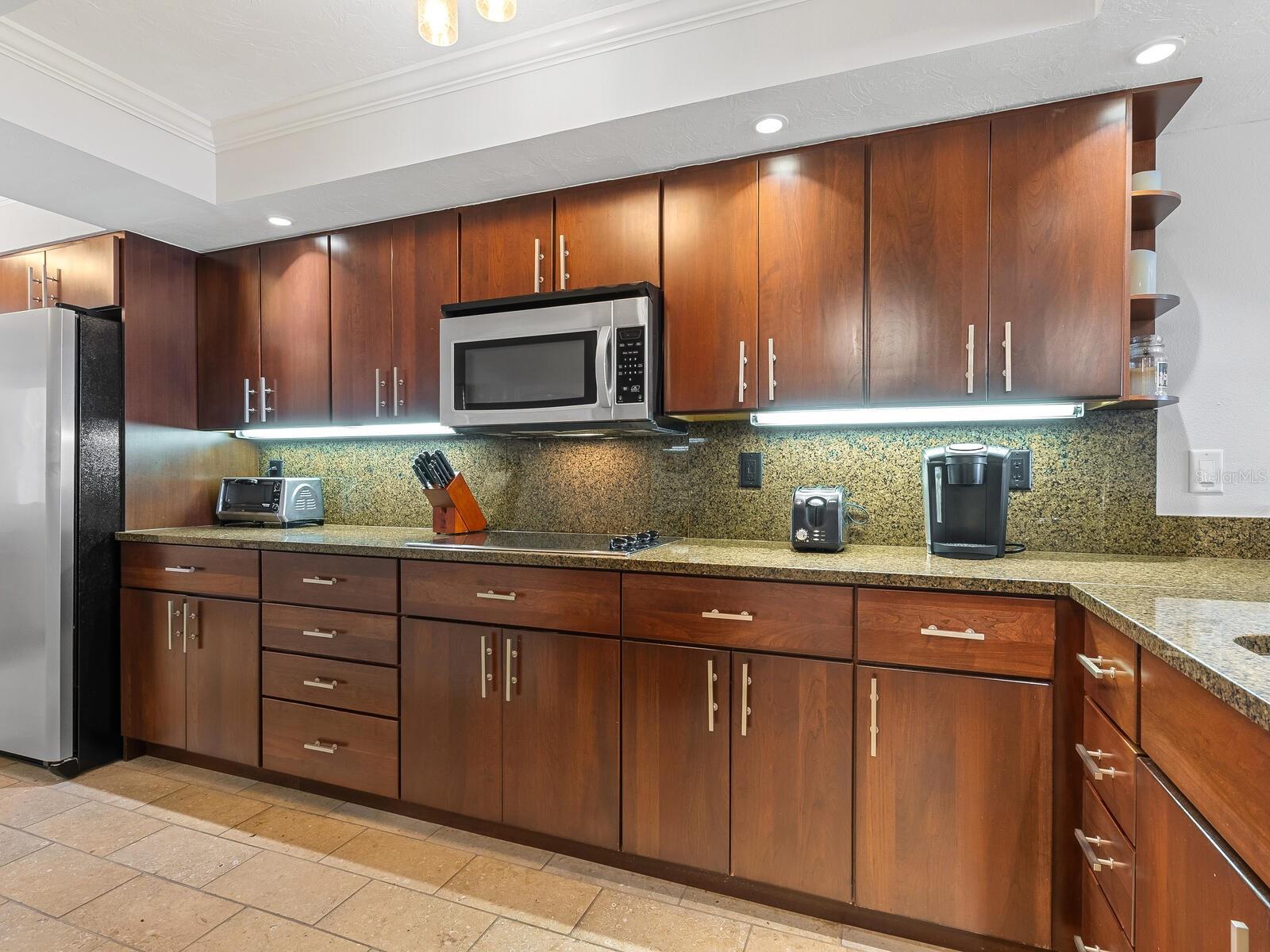 GULF & BAY CLUB - Residential Lease