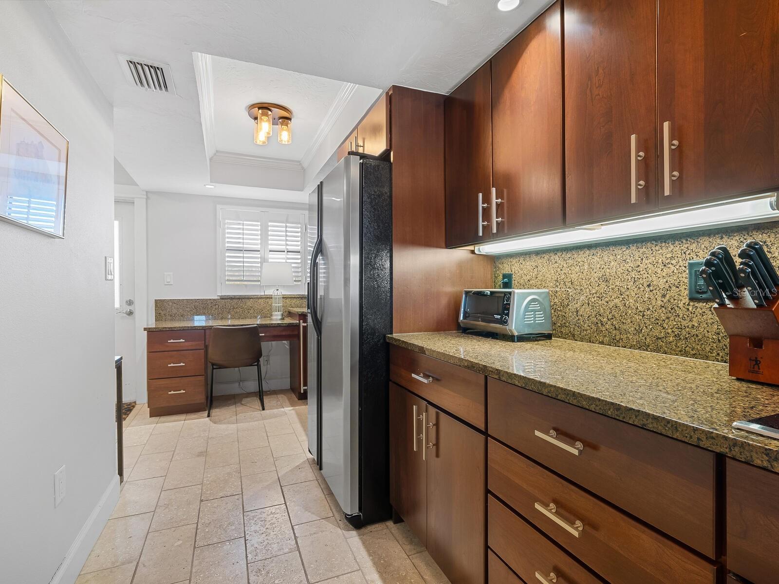 GULF & BAY CLUB - Residential Lease