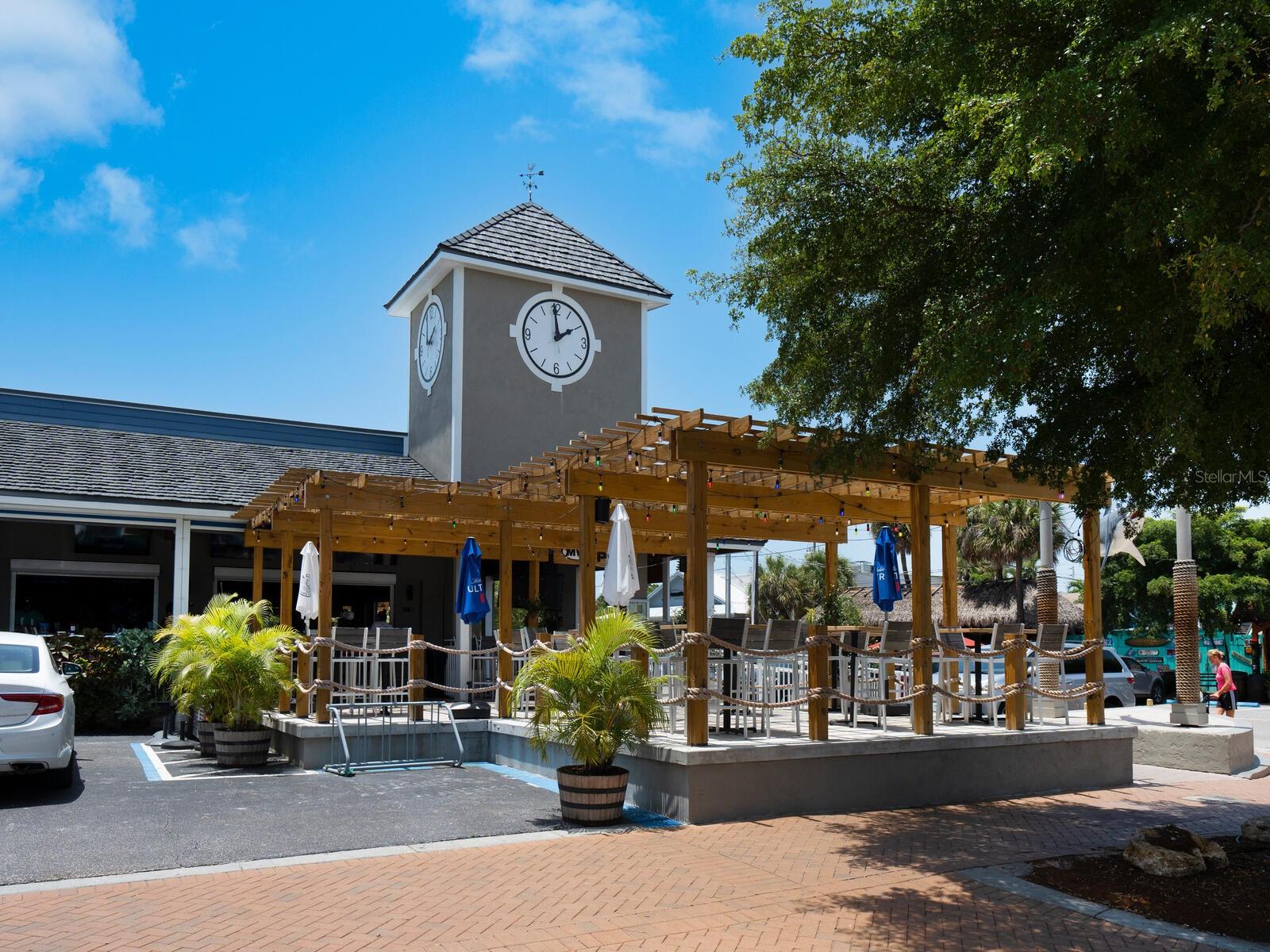 GULF & BAY CLUB - Residential Lease