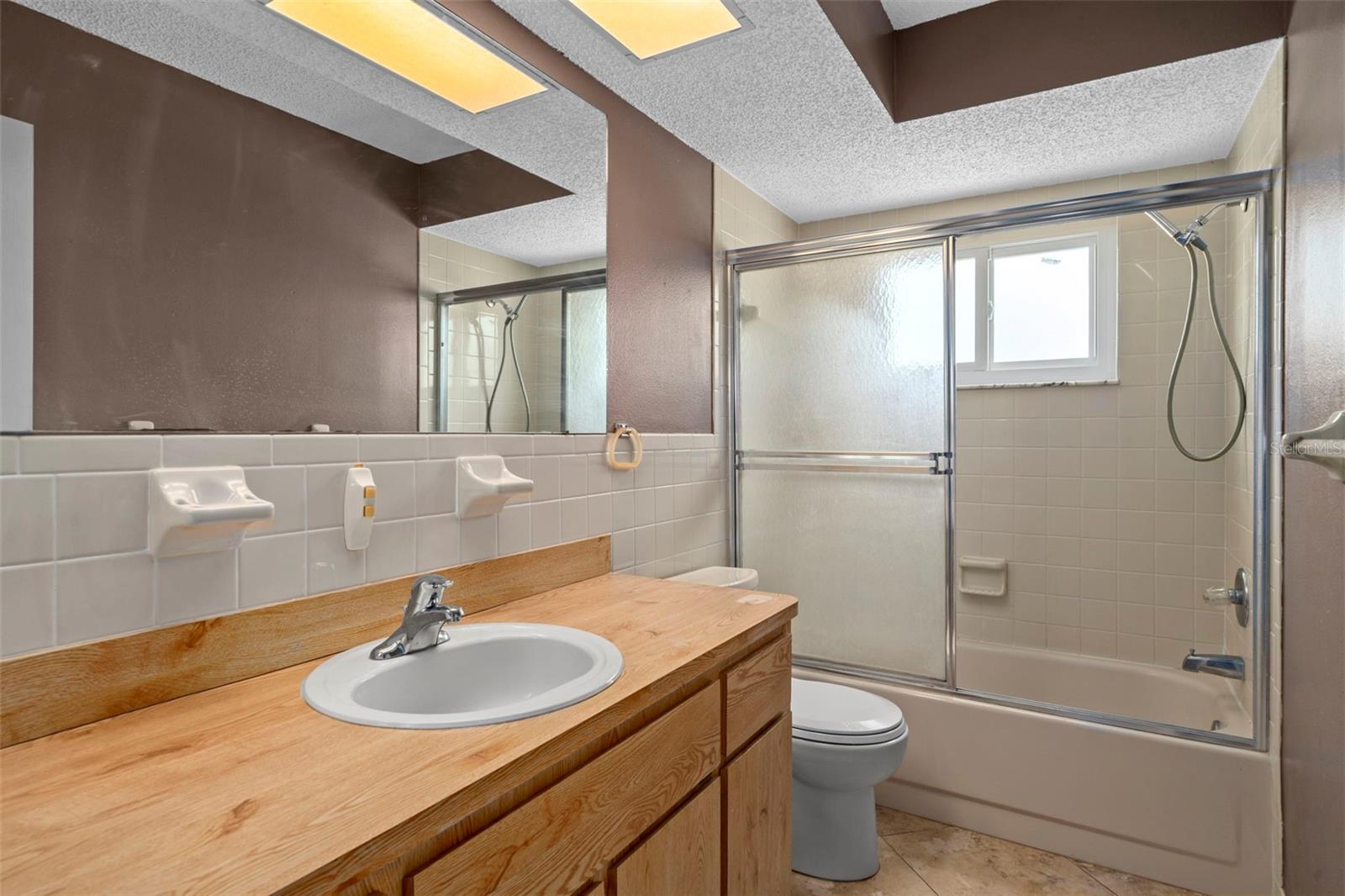 RIDGEWOOD - Residential