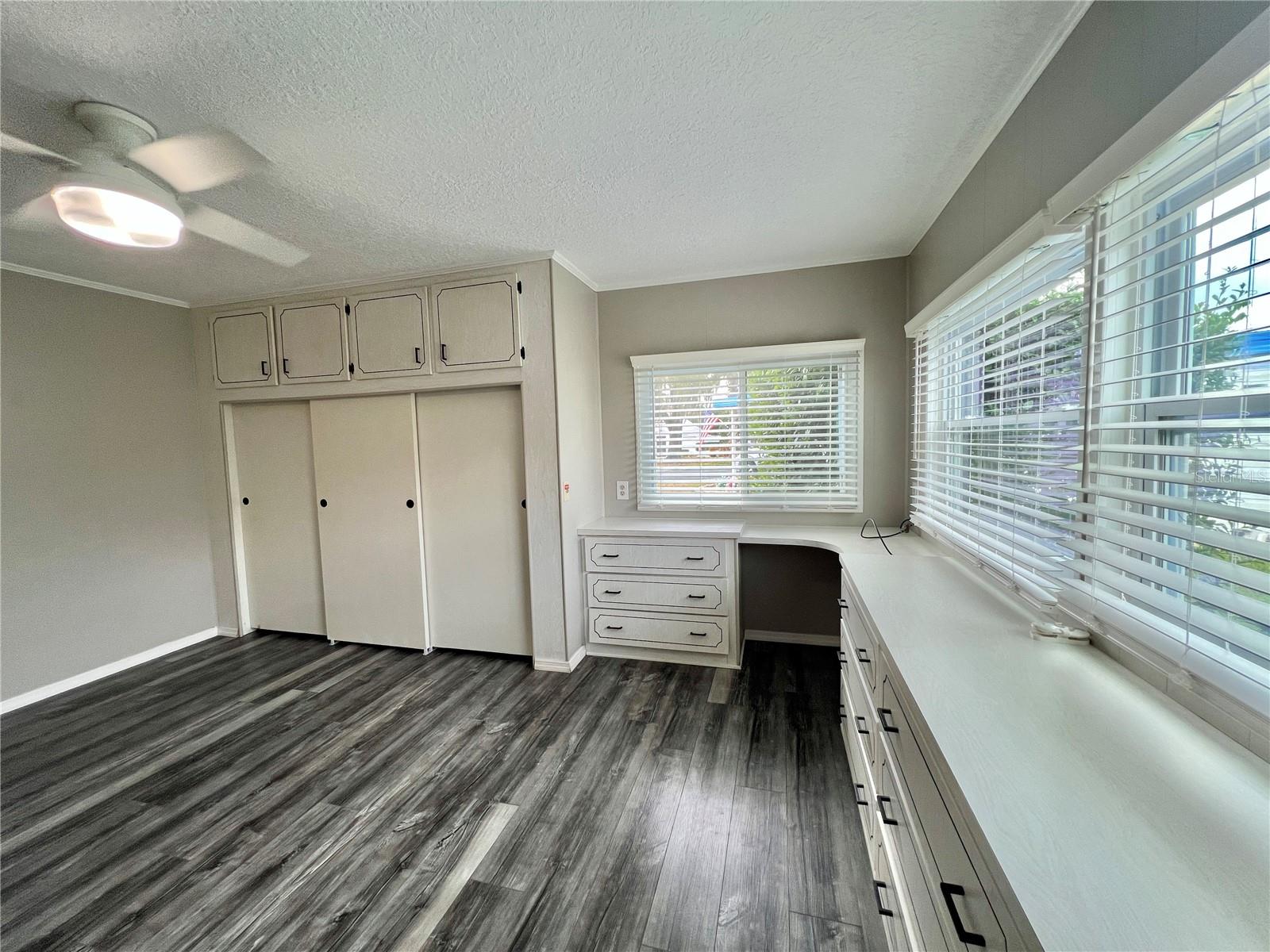 HAWTHORNE AT LEESBURG A COOP - Residential